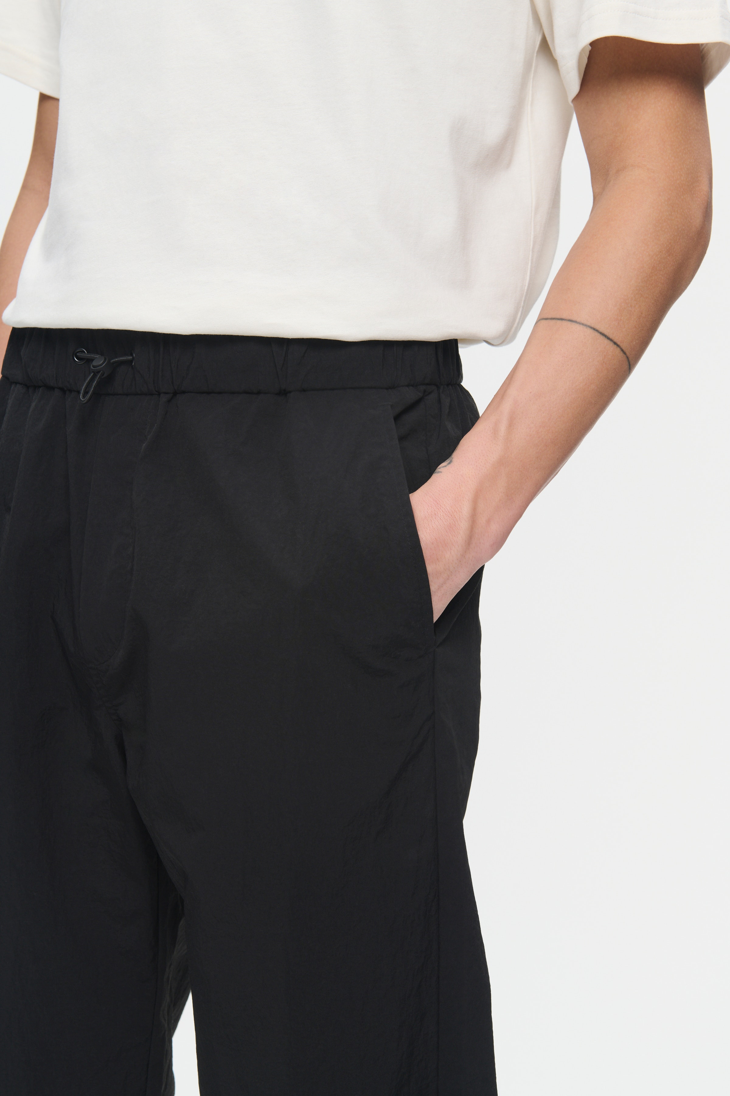 WWtorin Tech Trousers LOOKBOOK DETAIL 30250004-303700