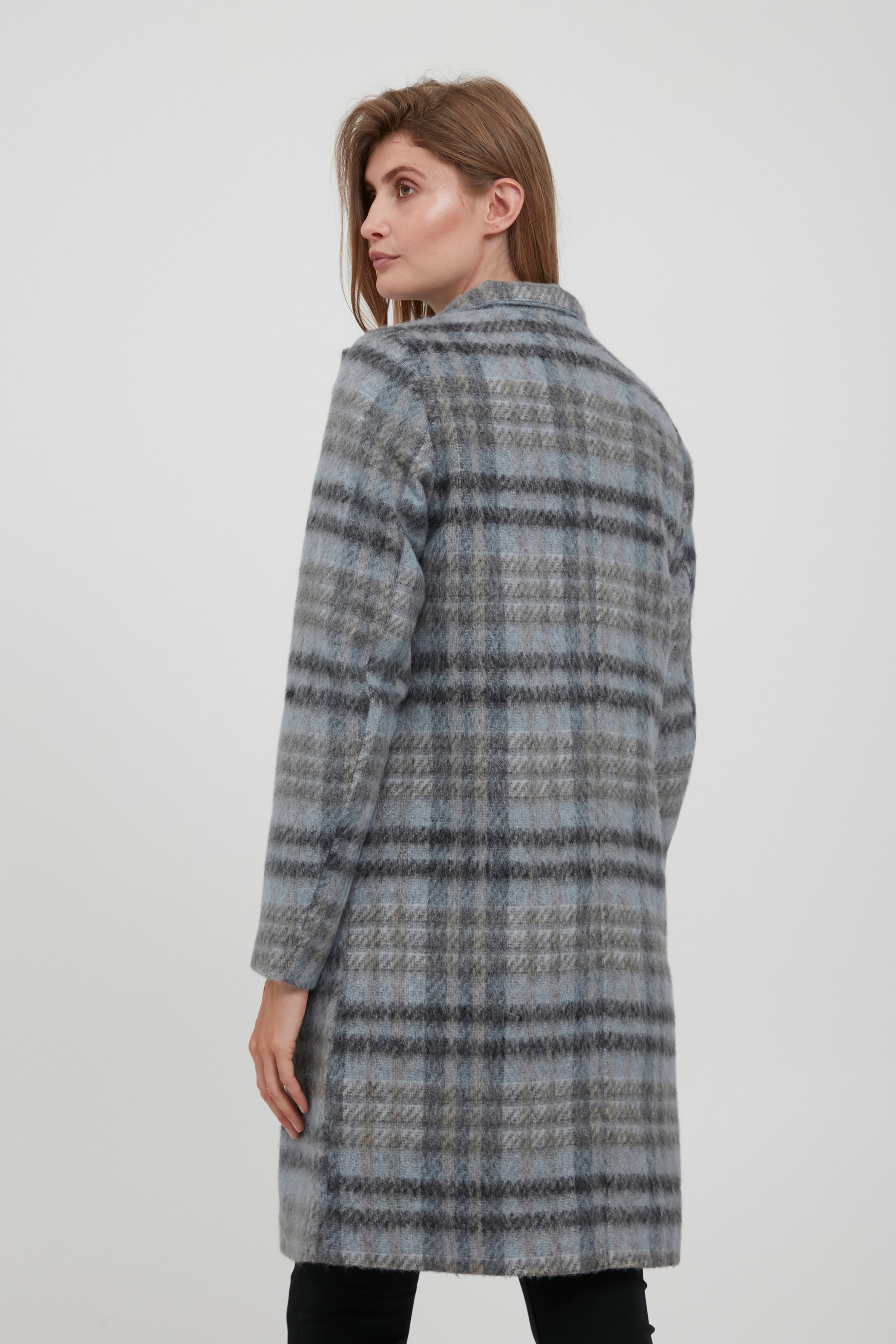 Outerwear LOOKBOOK FRONT 20609361-200111