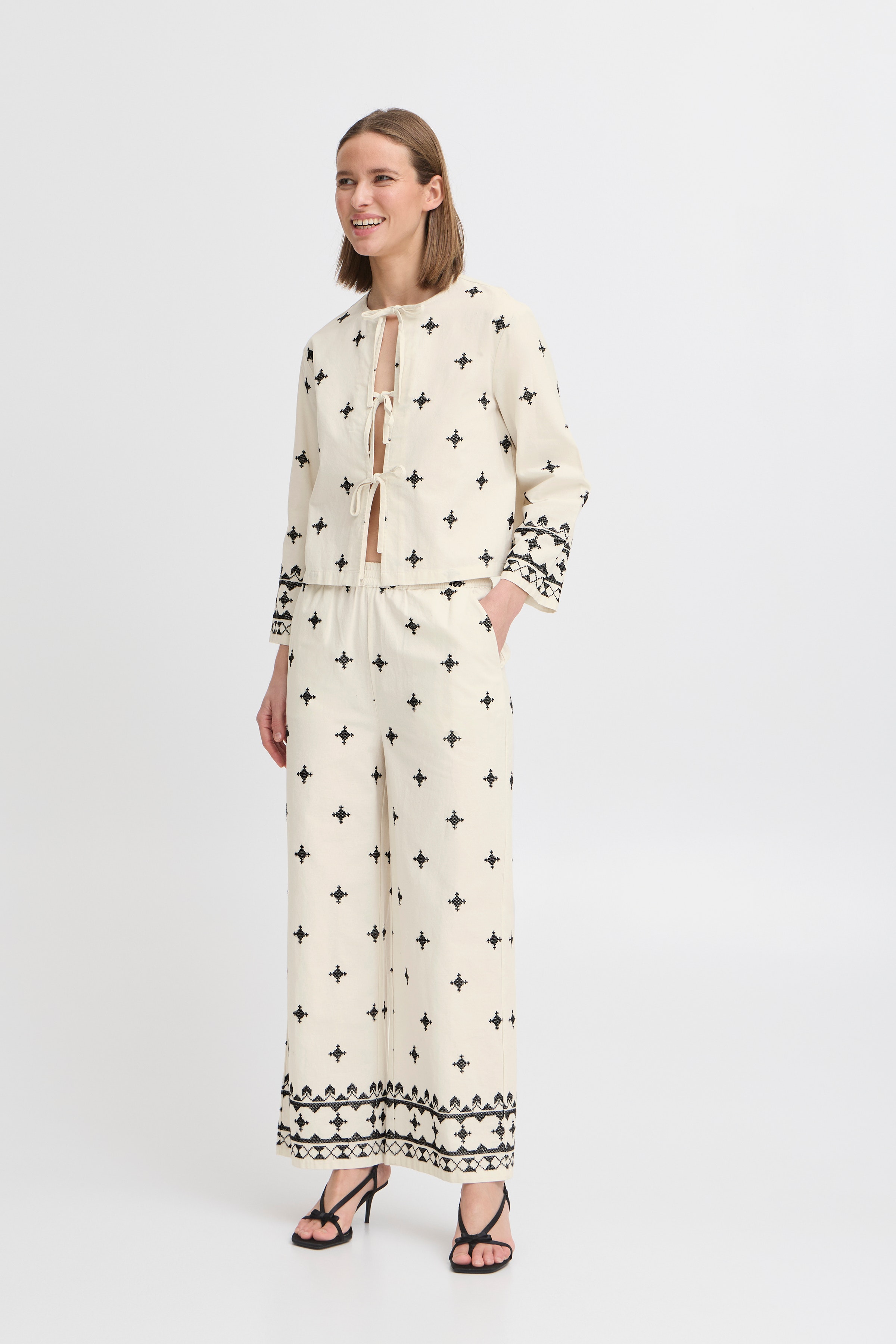 BYDUNIA Byxor LOOKBOOK FRONT 20816751-204823