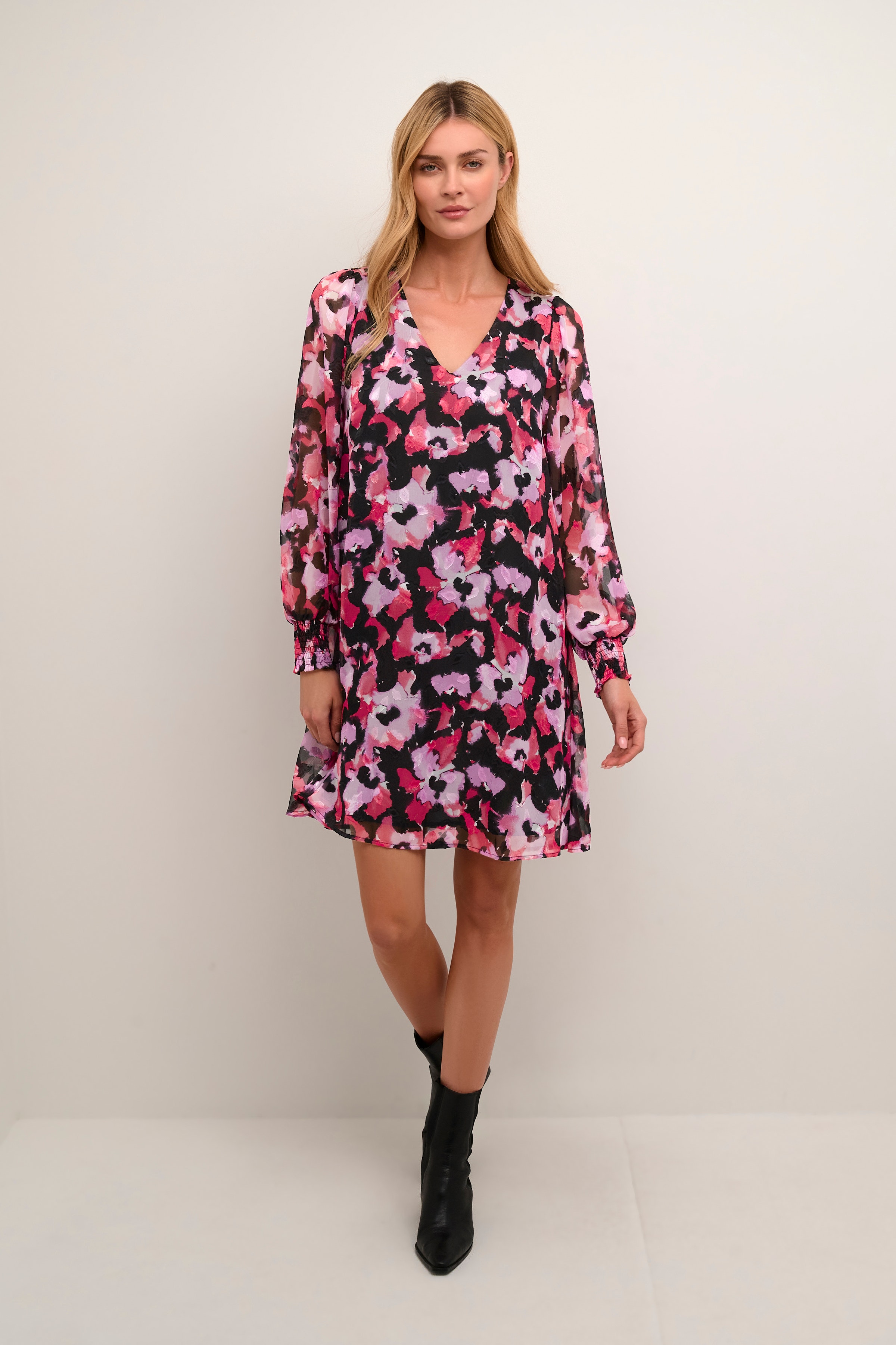 KAamanda Kjole LOOKBOOK FRONT 10508155-105255