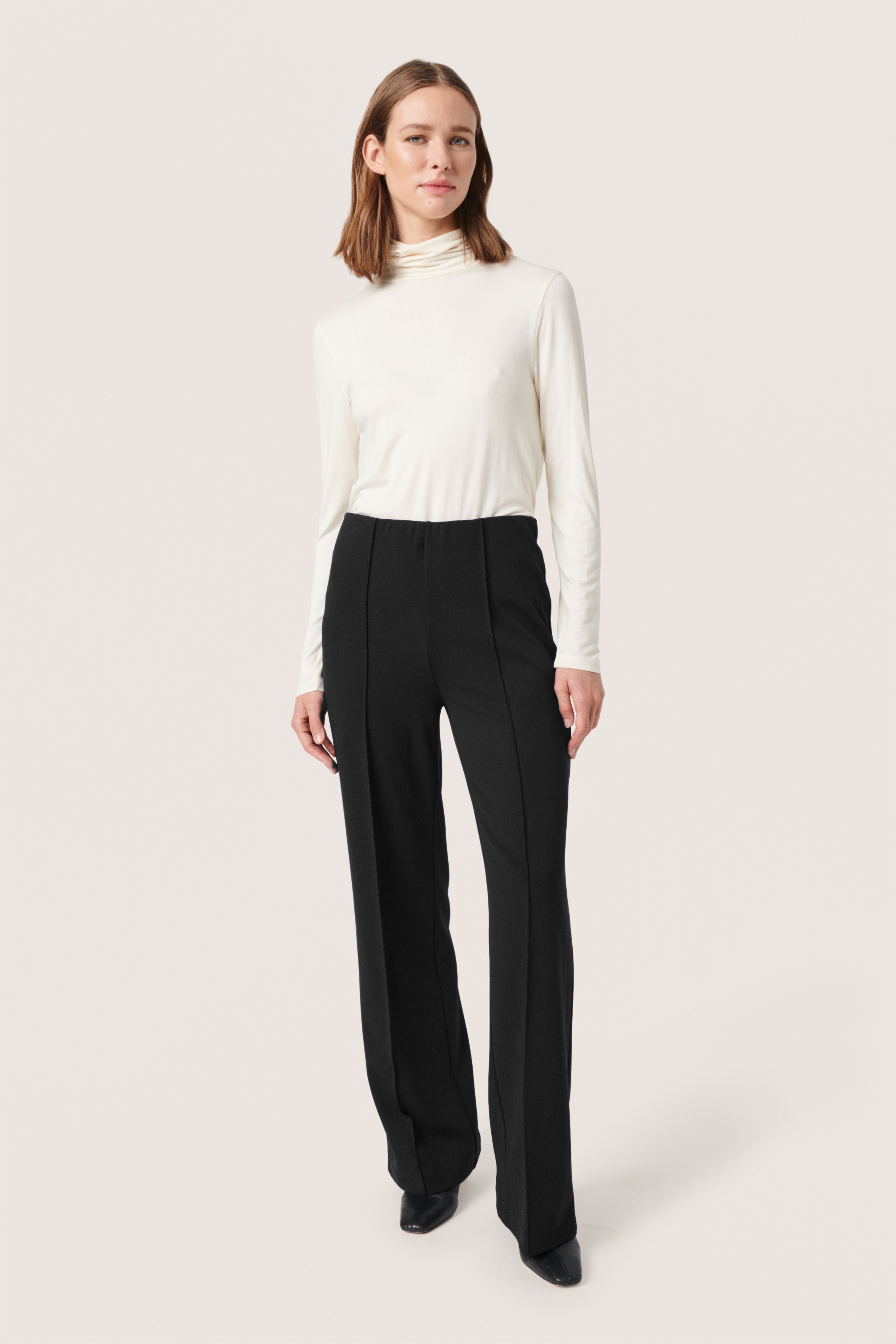 SLBea Trousers LOOKBOOK FRONT 30407279-194008