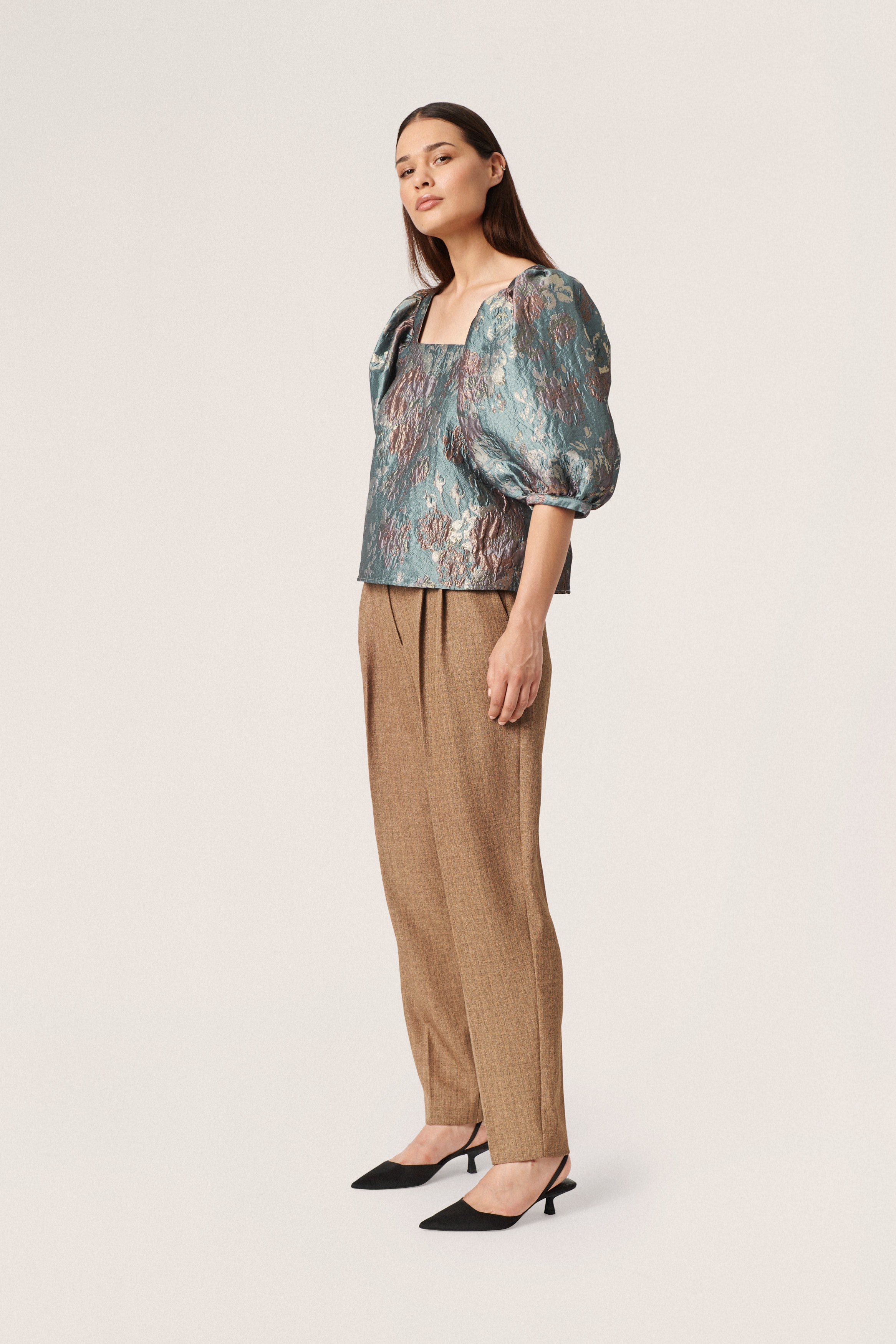 SLSonnia Blus LOOKBOOK FRONT 30406361-301628