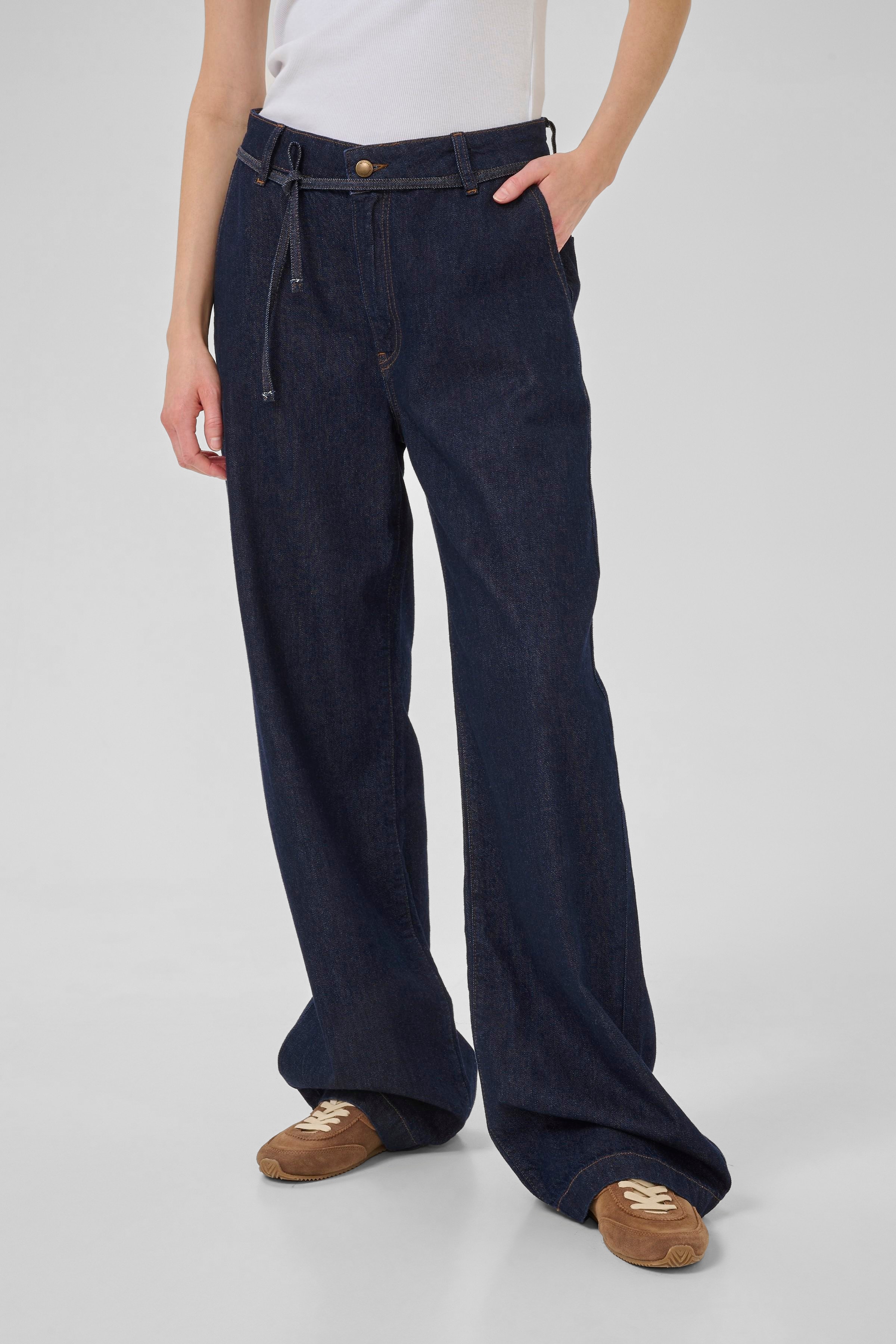 MWCleo Mid Wide LOOKBOOK FRONT 10705236-100067