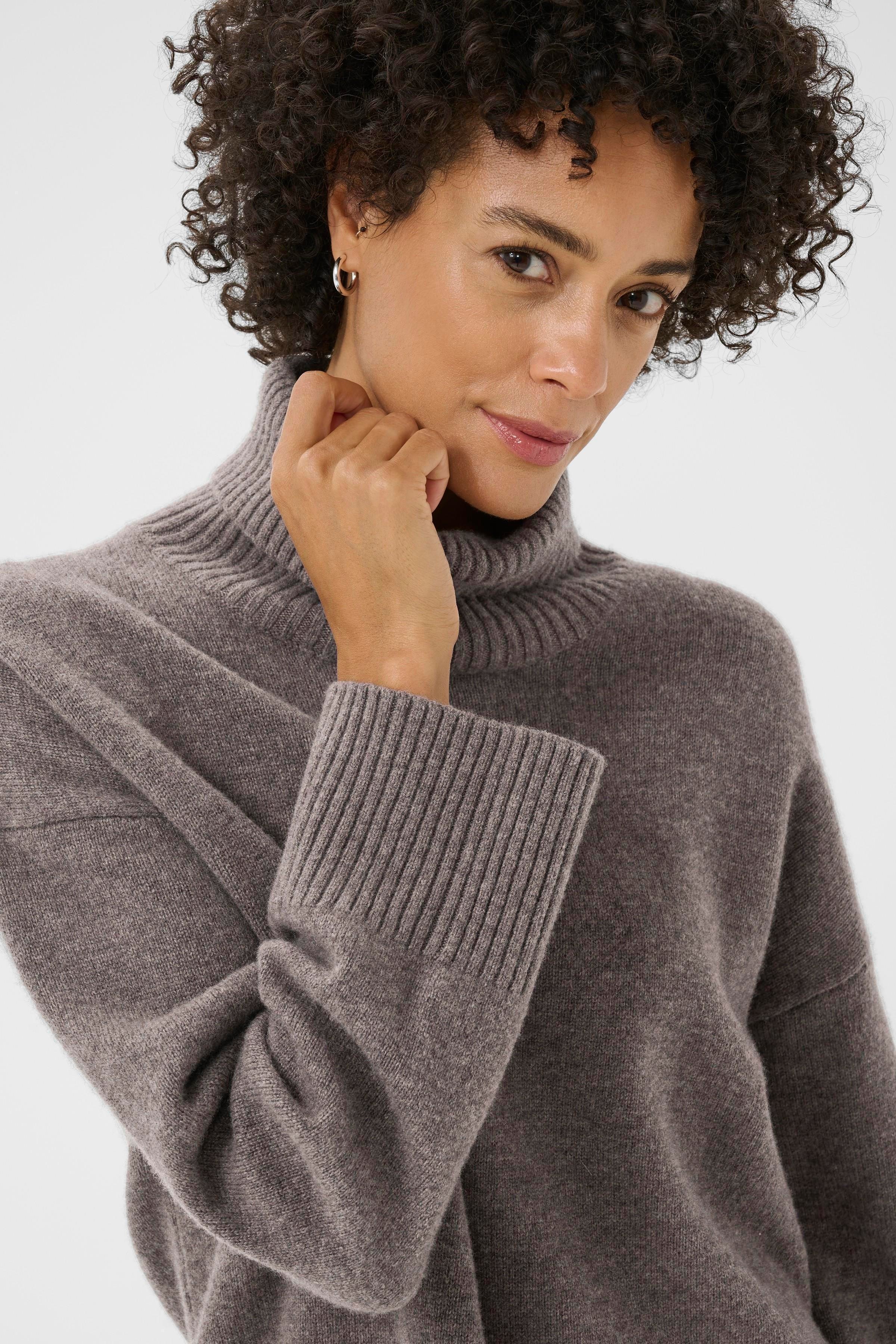 CorinaPW Pullover LOOKBOOK DETAIL 30310117-1813041