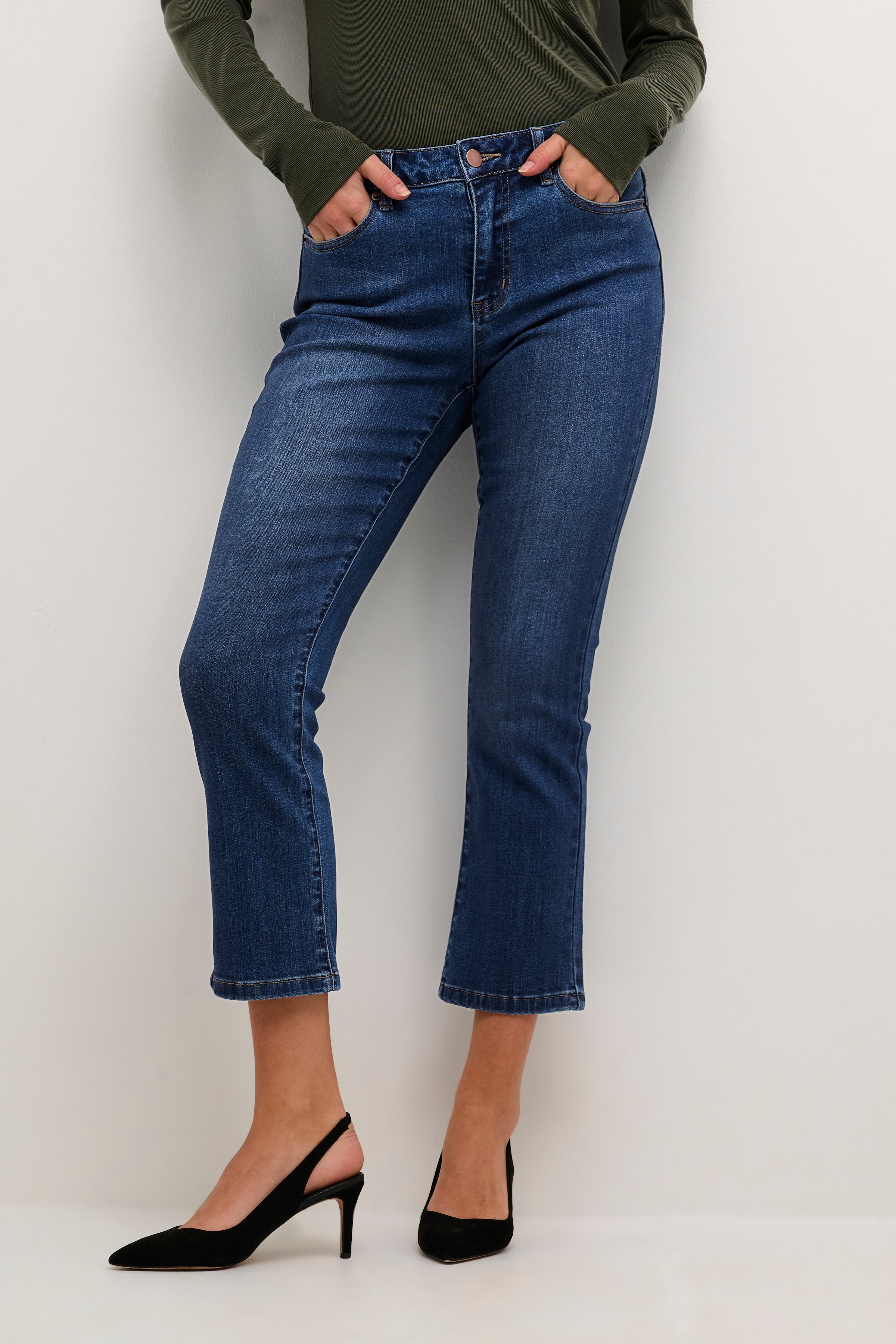 KAkarla Jeans LOOKBOOK FRONT 10507620-104462