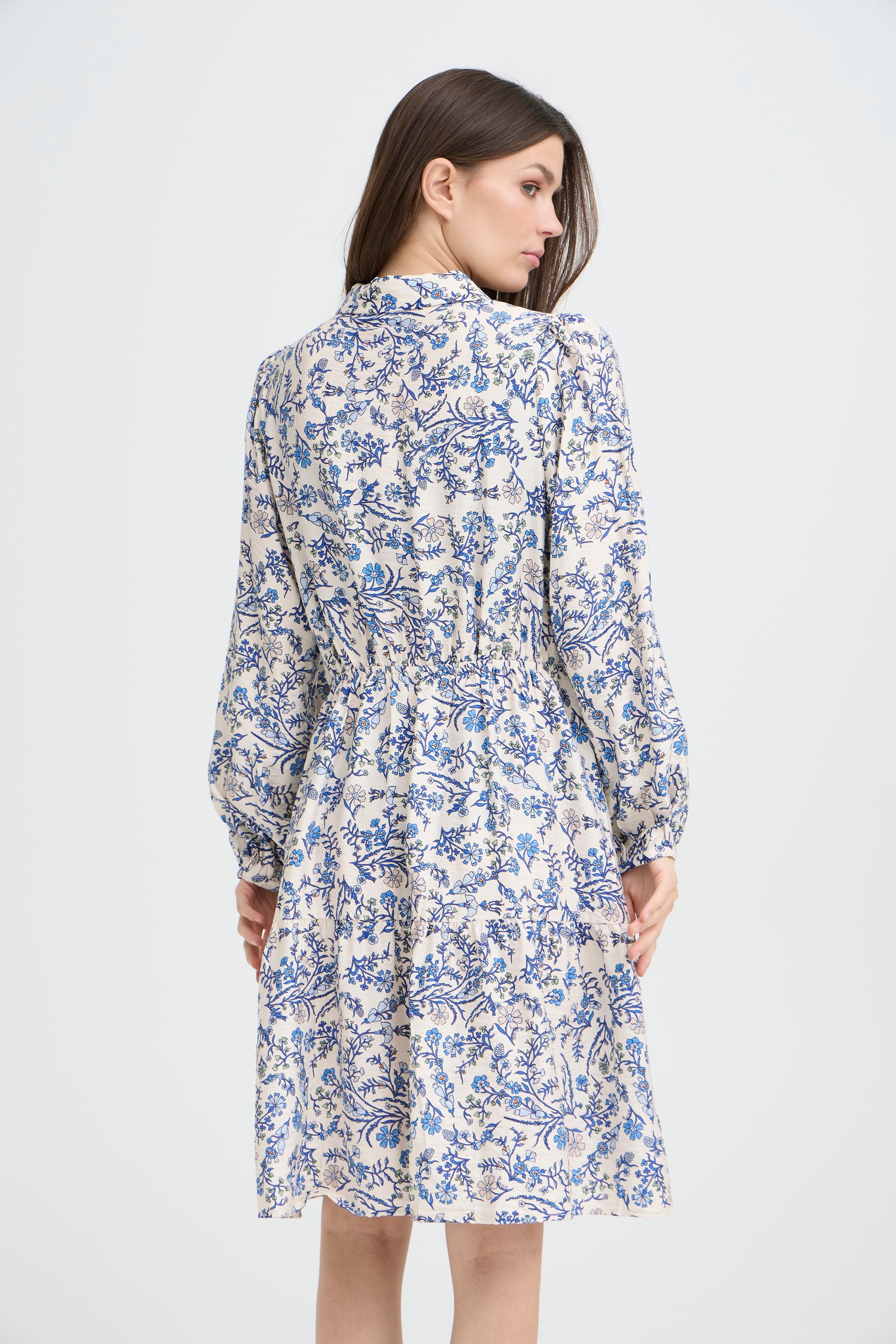 PZABRINA Kjole LOOKBOOK BACK 50210319-164020