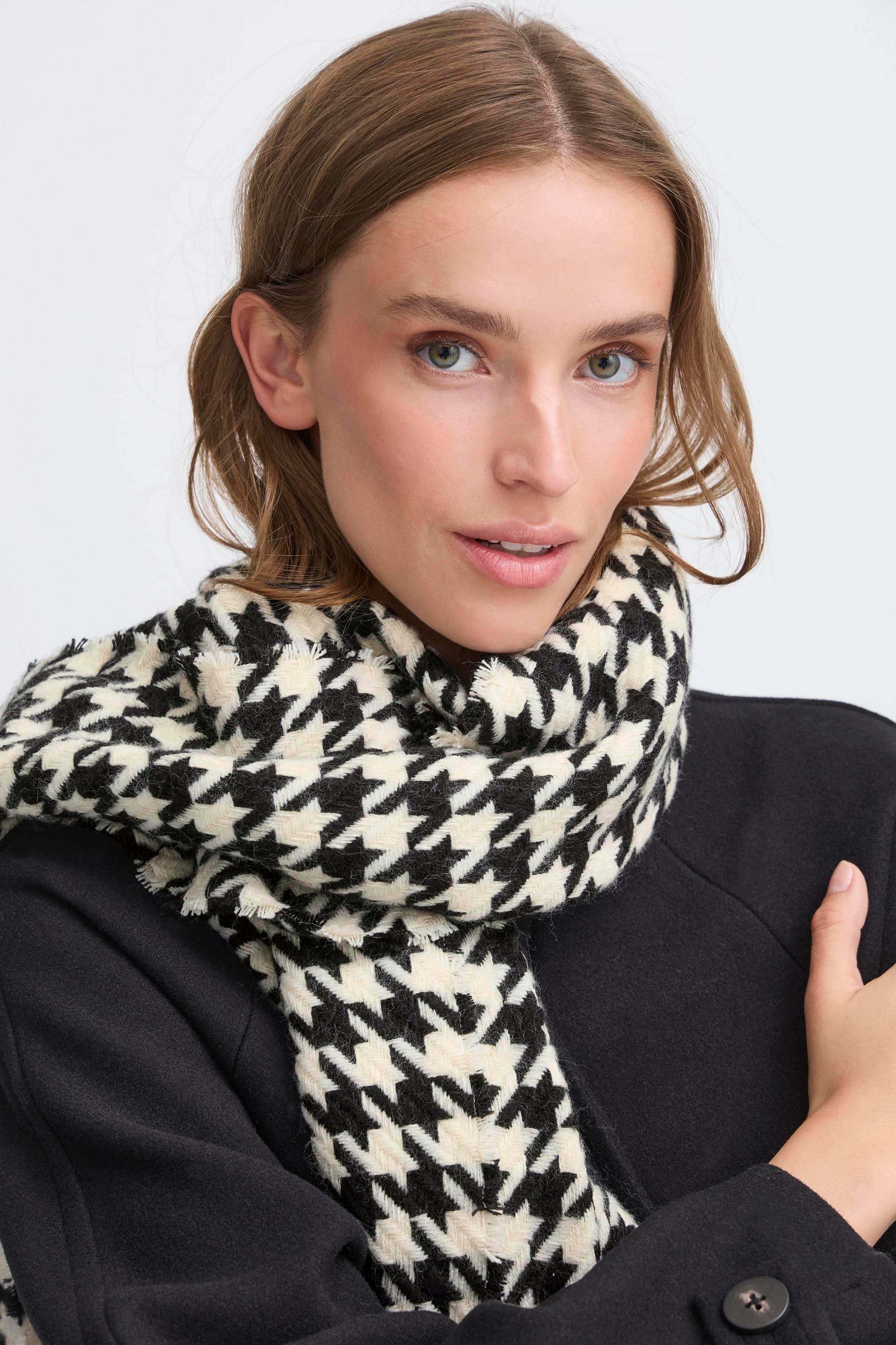 IAVANJA Skjerf LOOKBOOK FRONT 20117196-194008