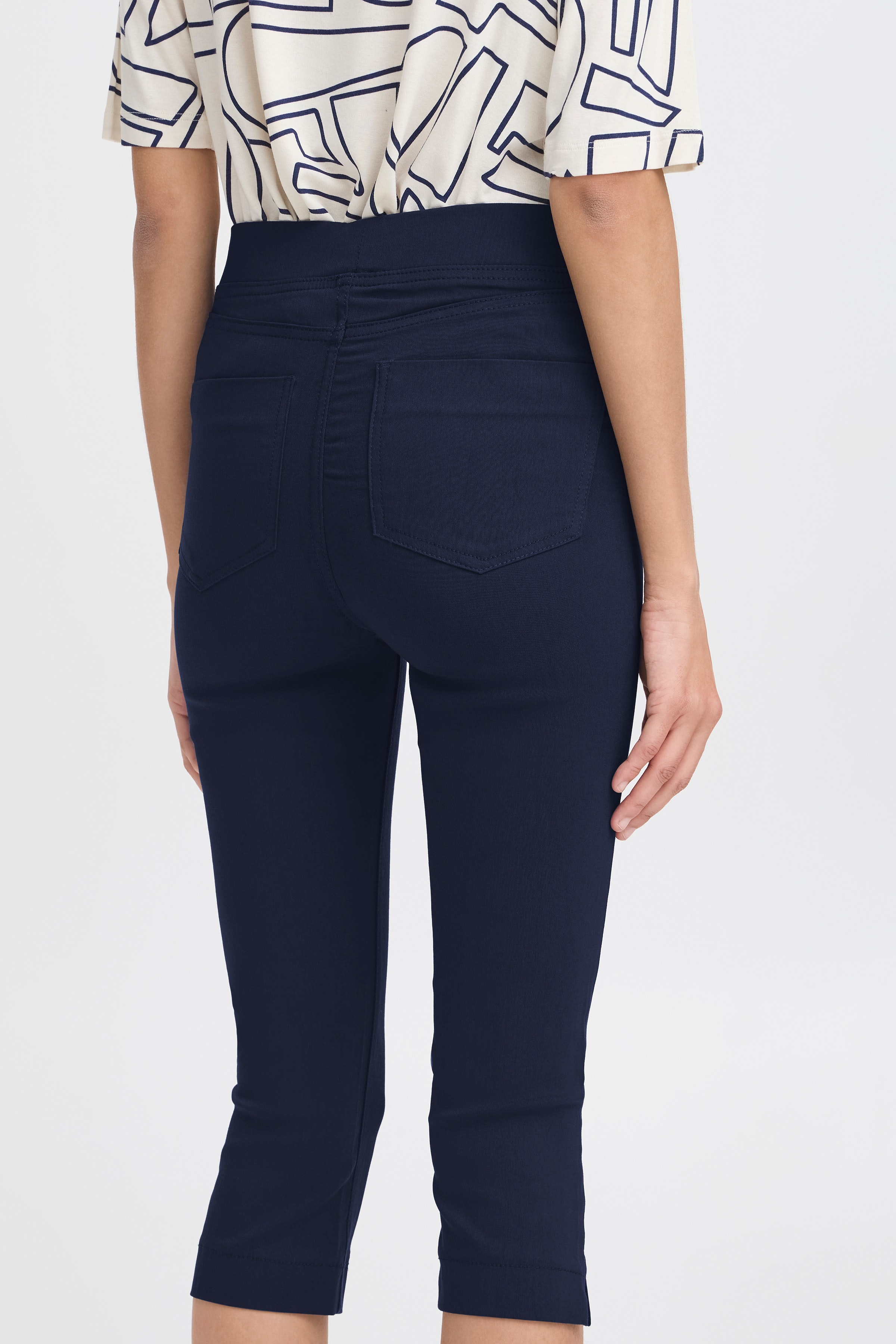 BYKEIRA Capri bukser LOOKBOOK DETAIL 20805612-194020
