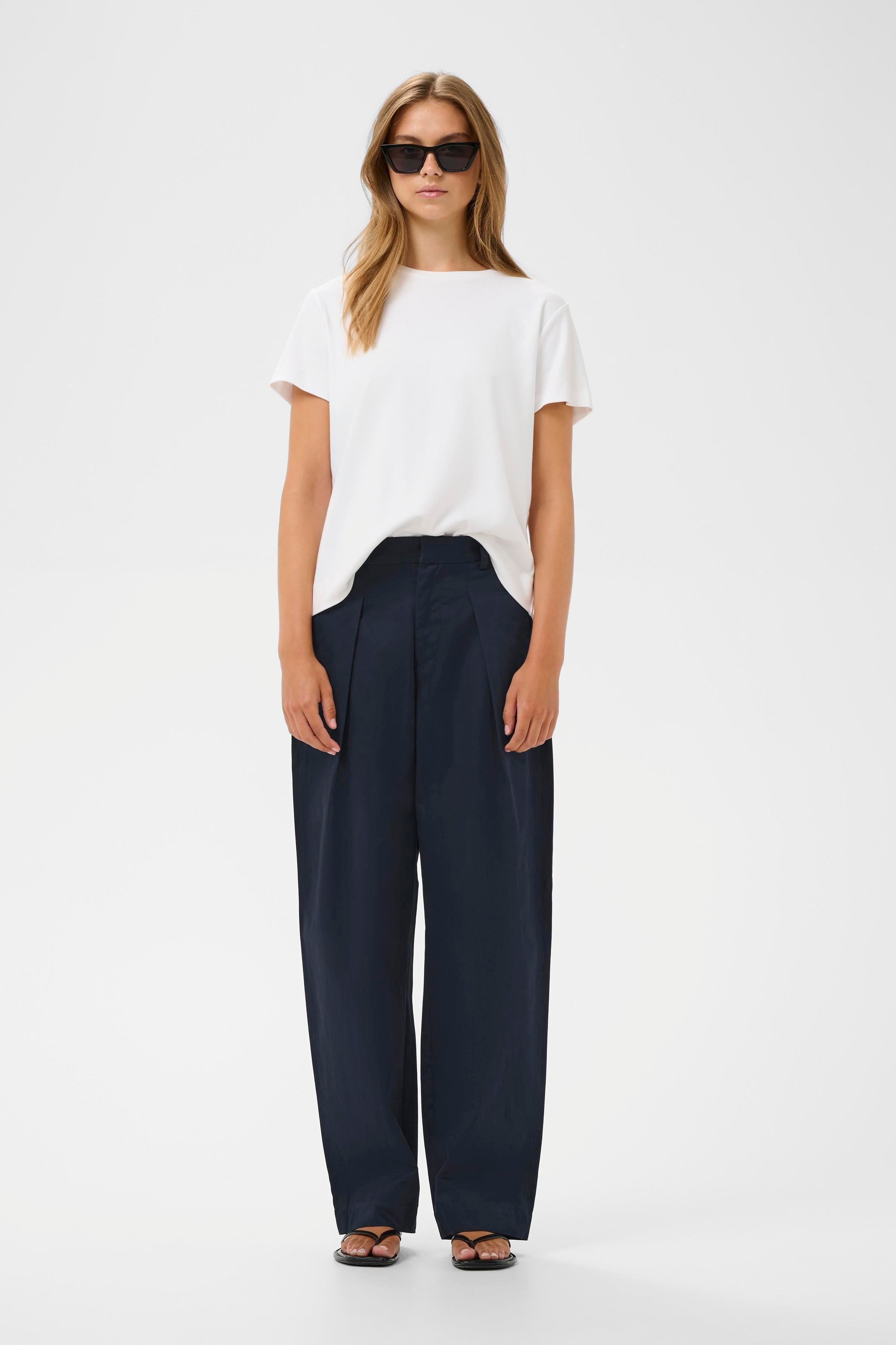 TinikkaIW Hose LOOKBOOK FRONT 30111163-300005