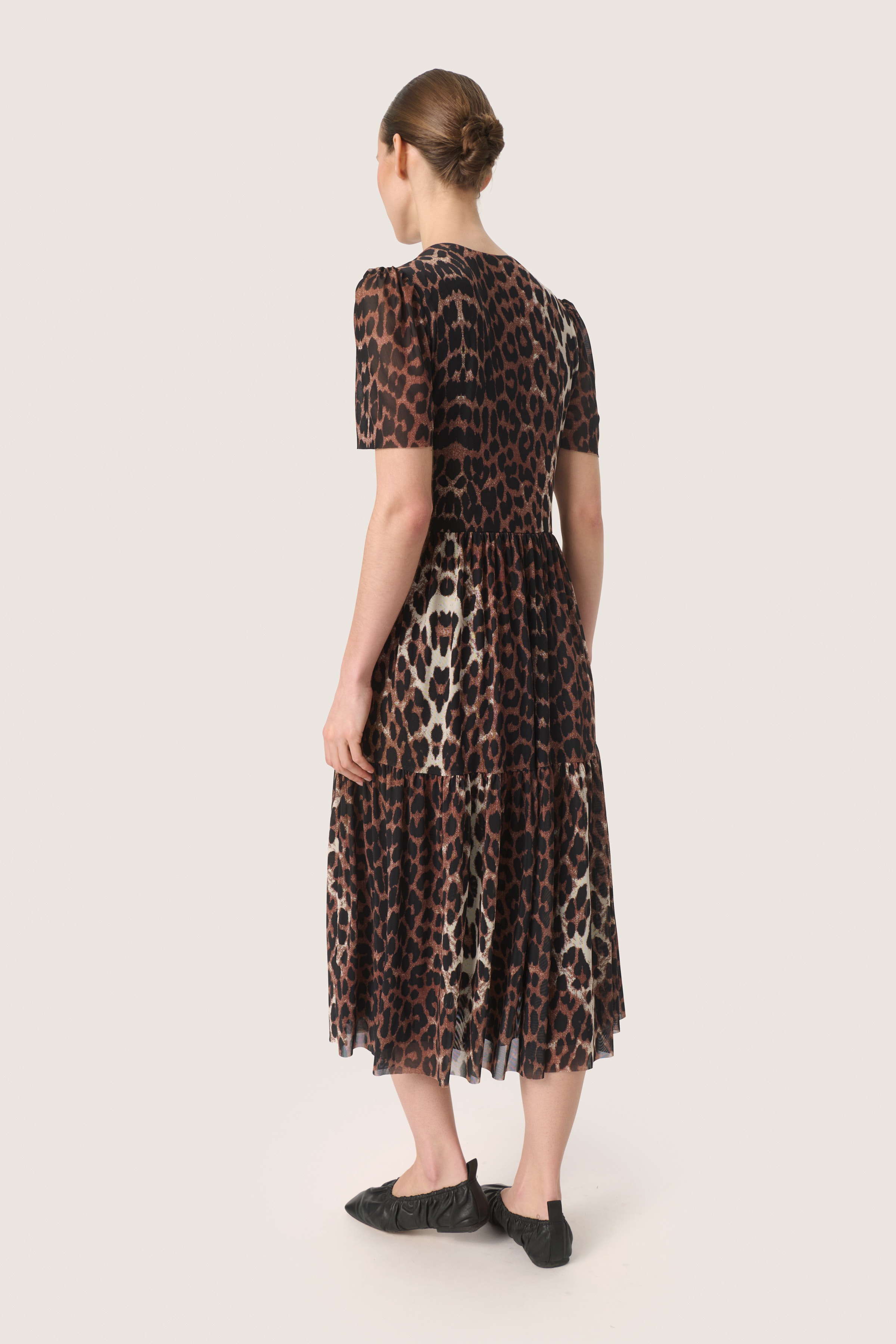 SLAldora Leopard Dress LOOKBOOK BACK 30407615-303053