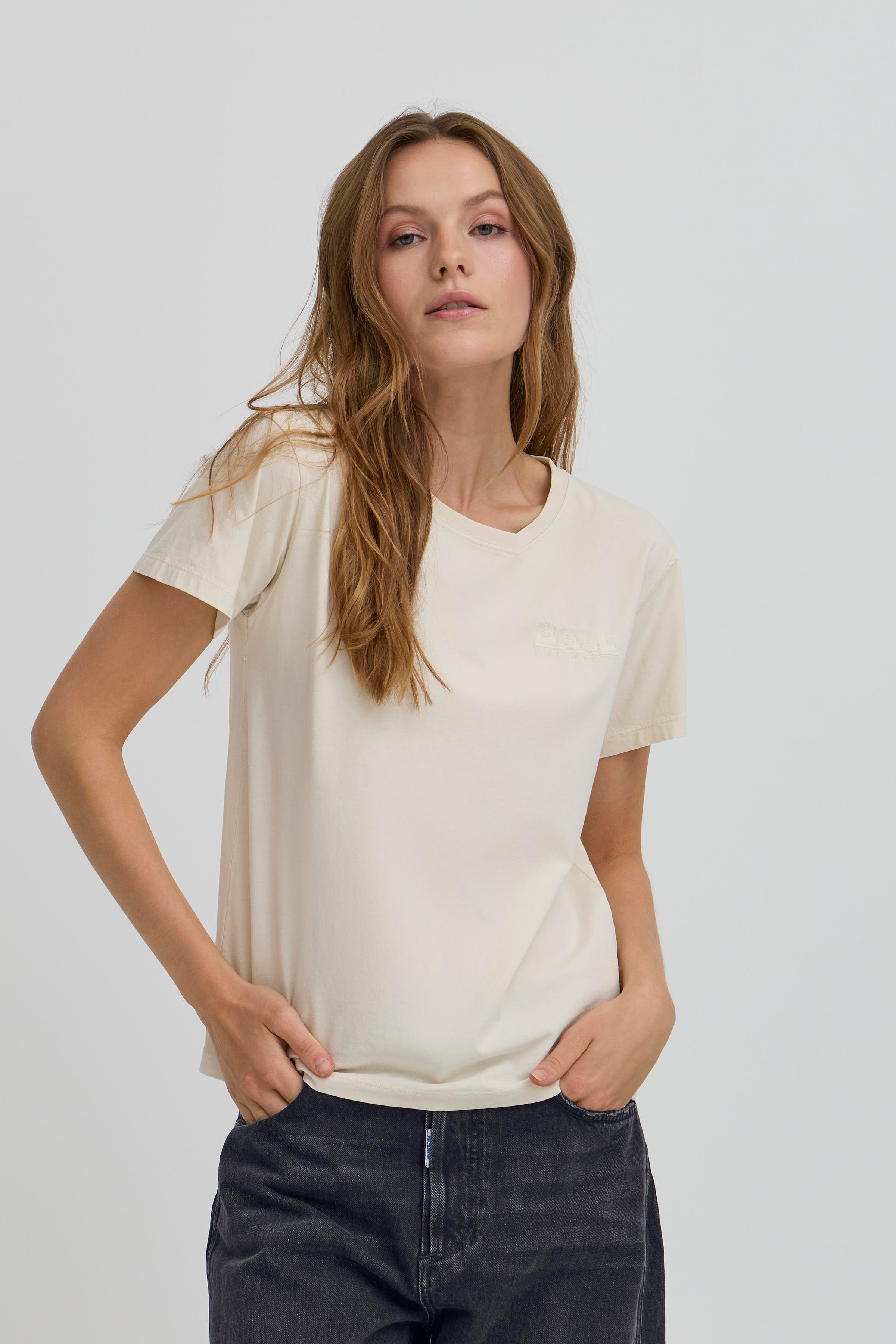 BASIMONA T-shirt LOOKBOOK FRONT 50405380-120602
