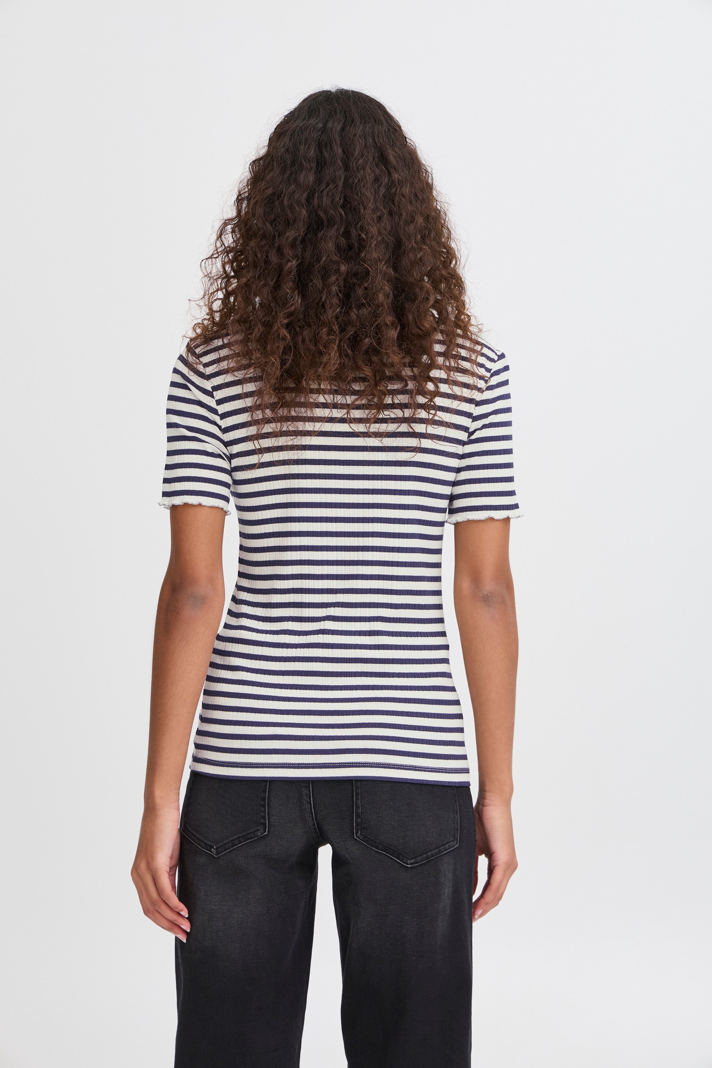 IHCELLA T-shirt LOOKBOOK BACK 20122818-204497