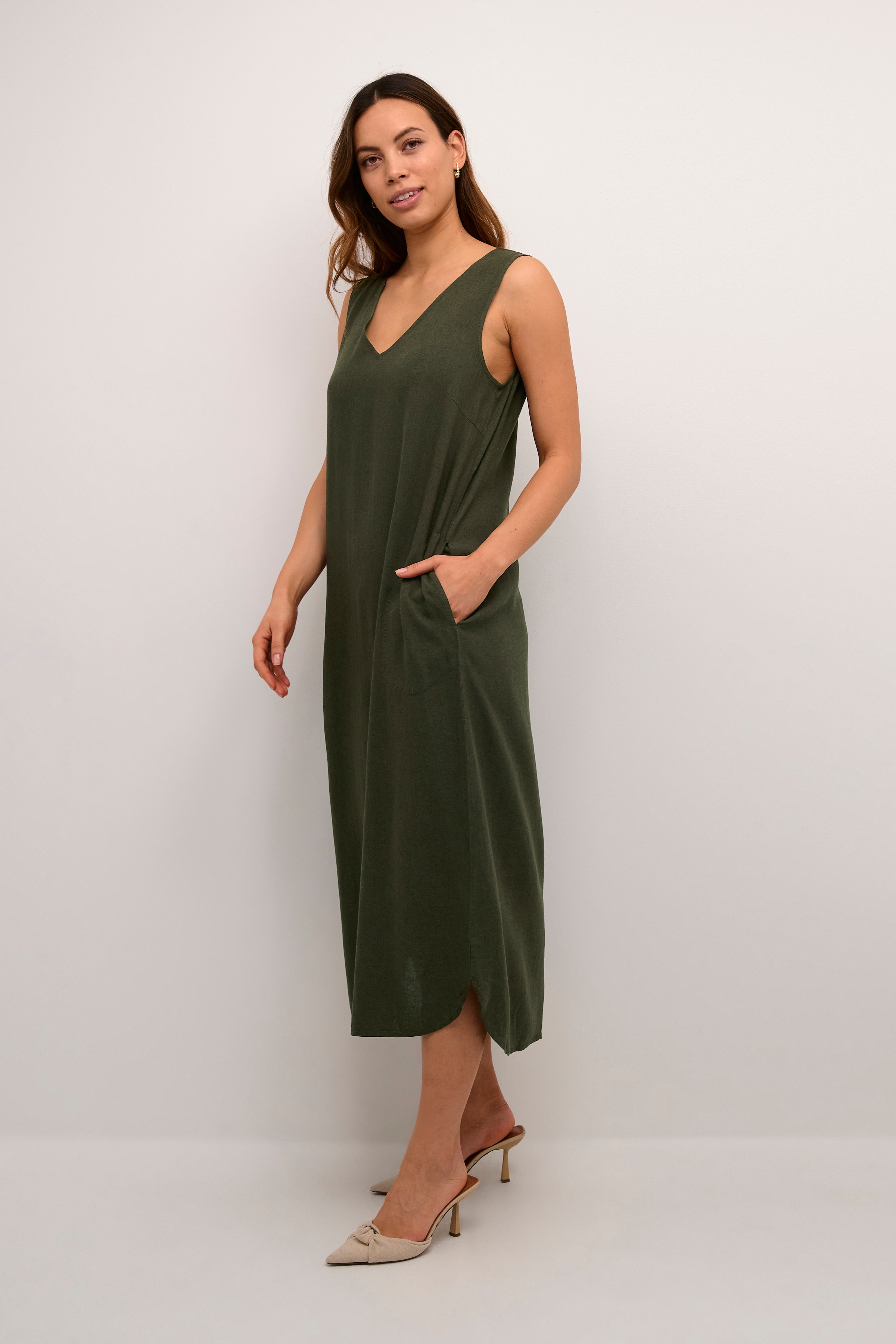 KAmilia Linen Dress LOOKBOOK FRONT 10508427-190414