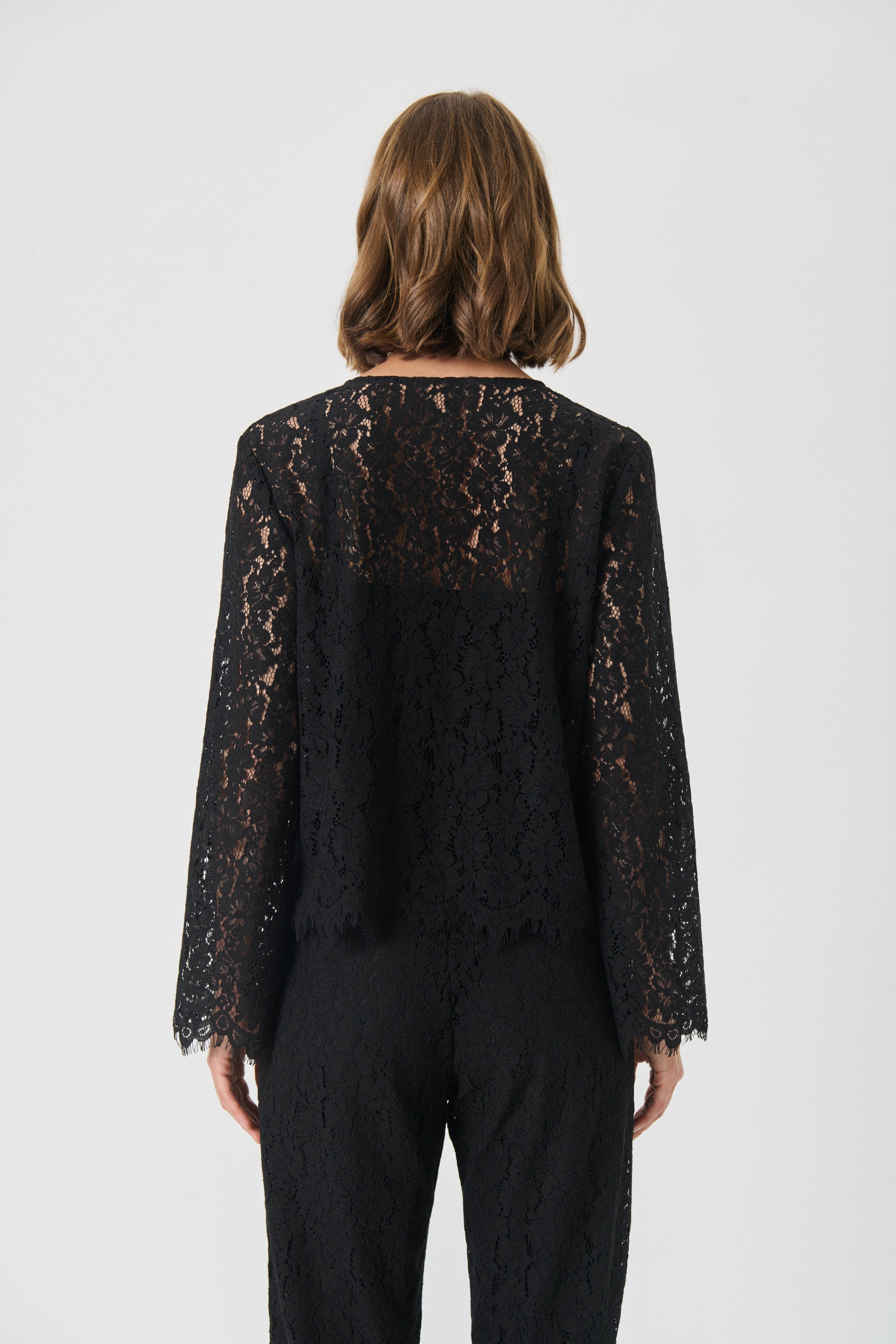 VickiePW Blouse LOOKBOOK BACK 30310157-194008