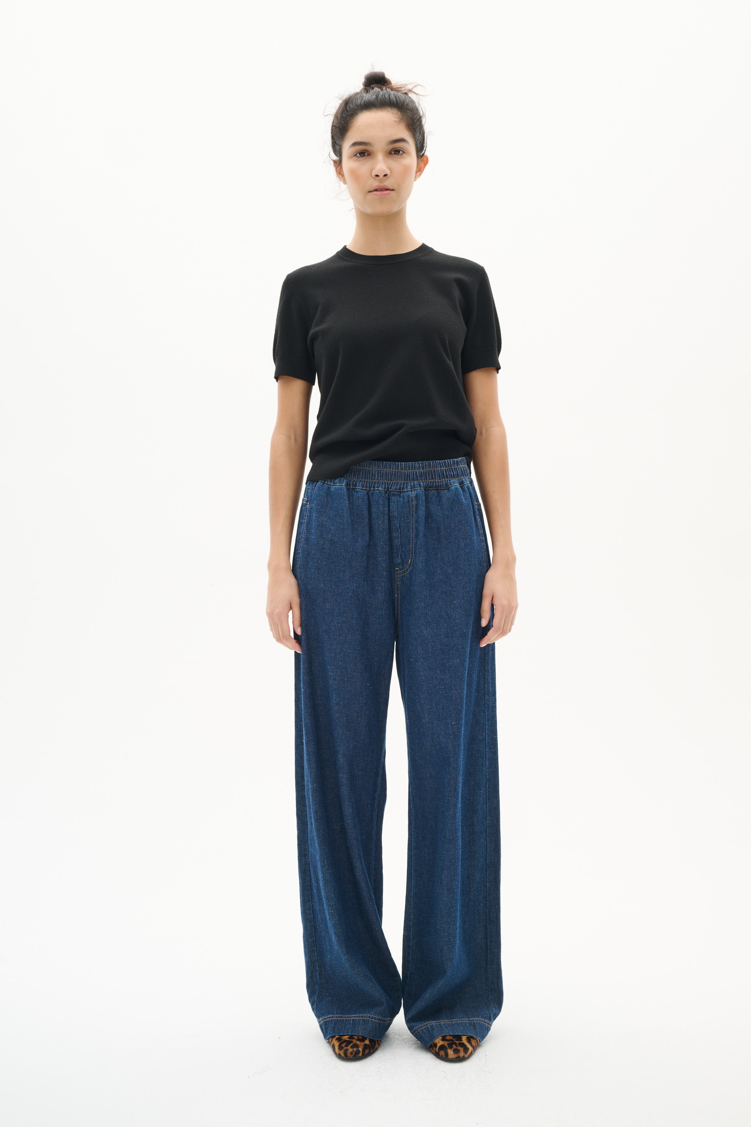 RubinaIW Trousers LOOKBOOK FRONT 30110353-300013