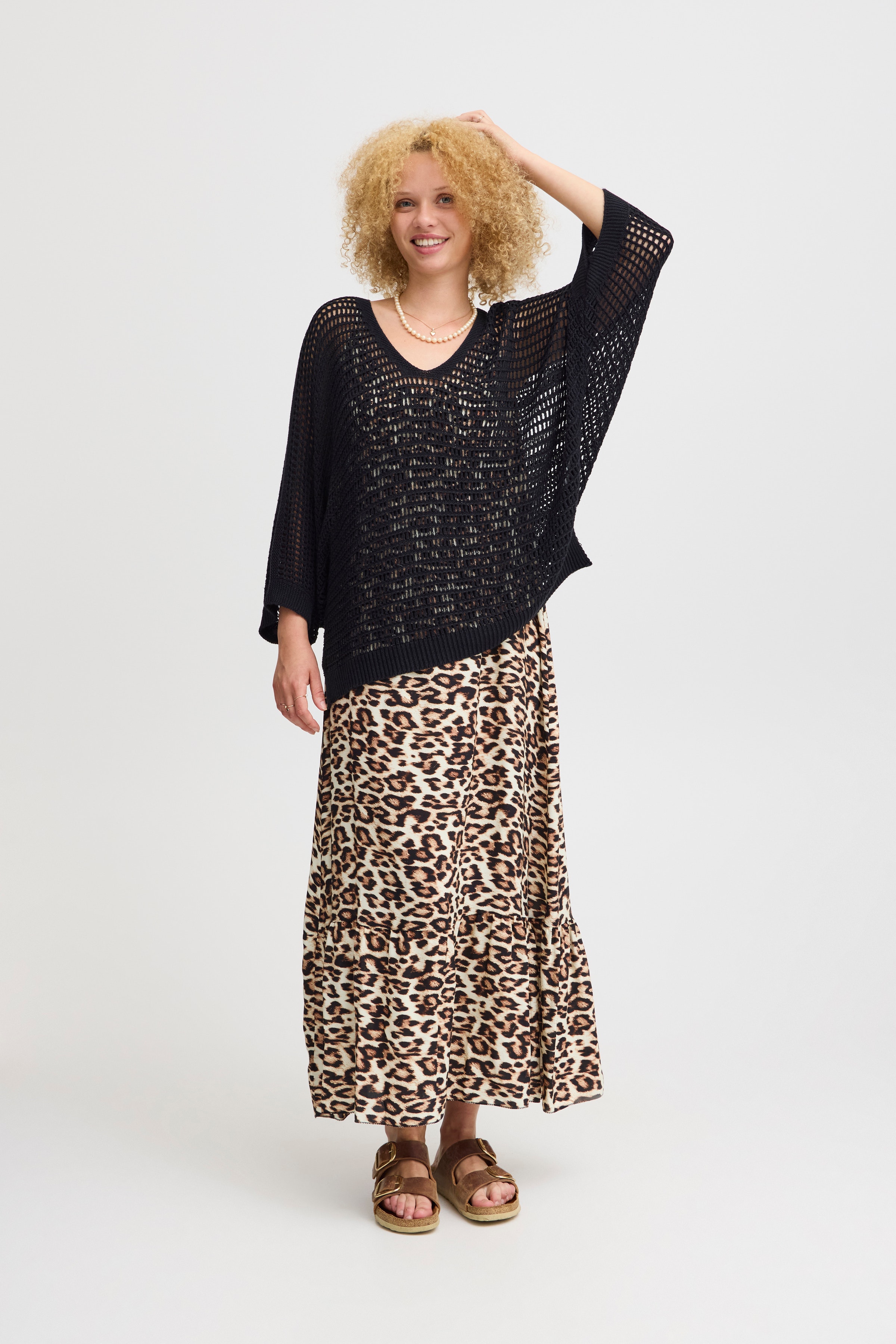 SBANDORRA Bluse LOOKBOOK FRONT 22100628-190303