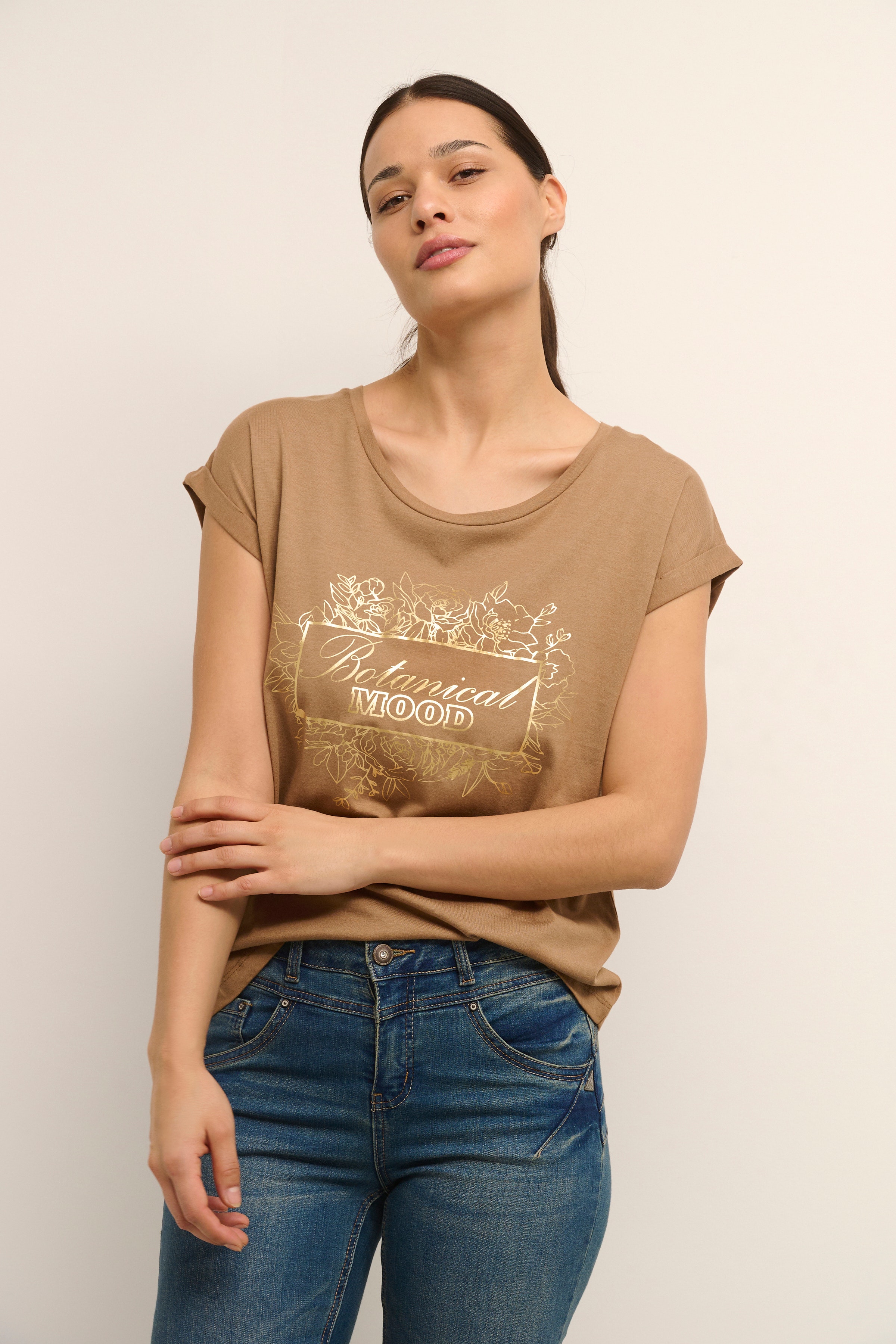 CRDittie T-shirt LOOKBOOK FRONT 10610162-181020