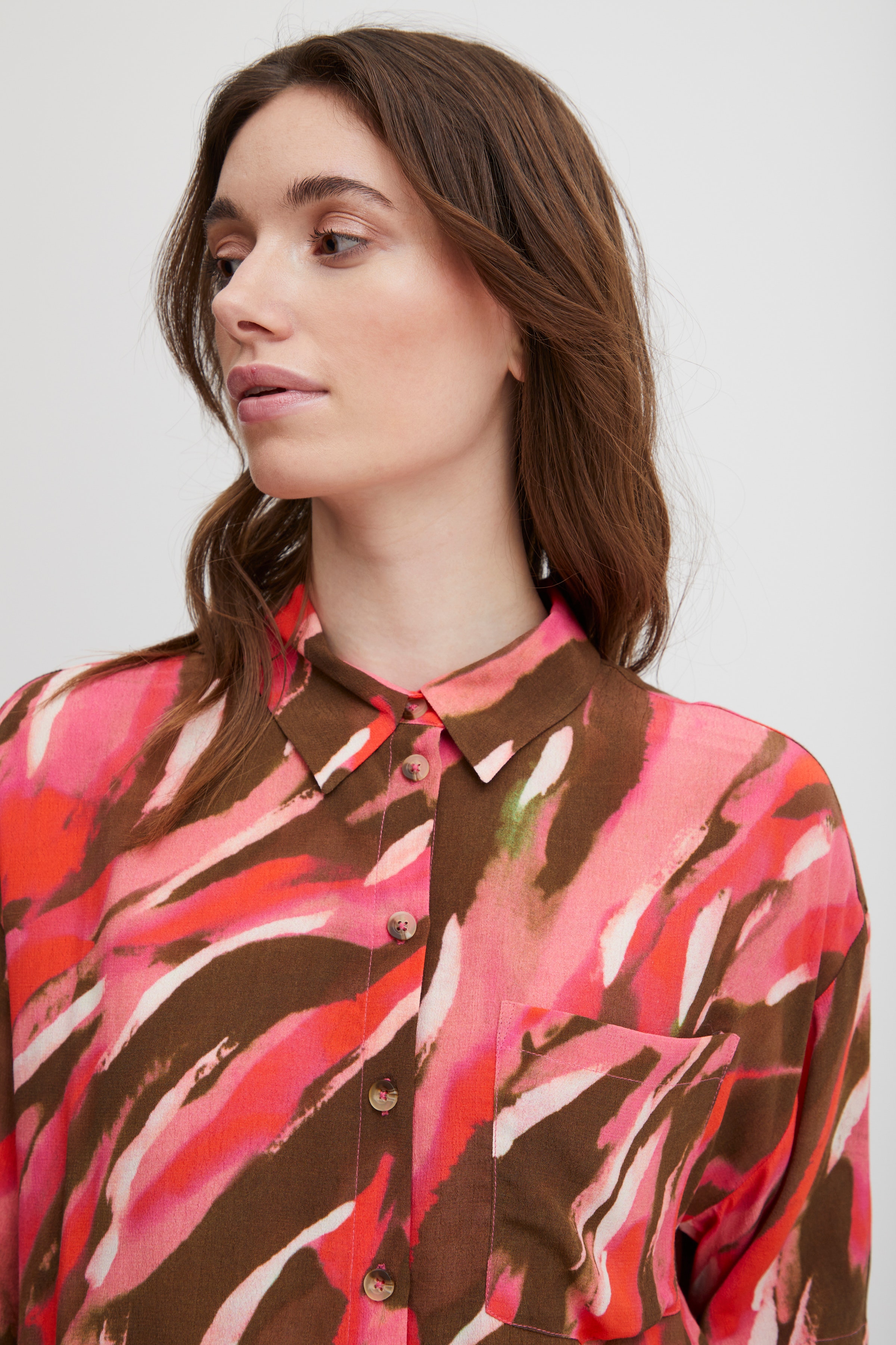 FRKAIYA Hemd LOOKBOOK DETAIL 20611921-201839