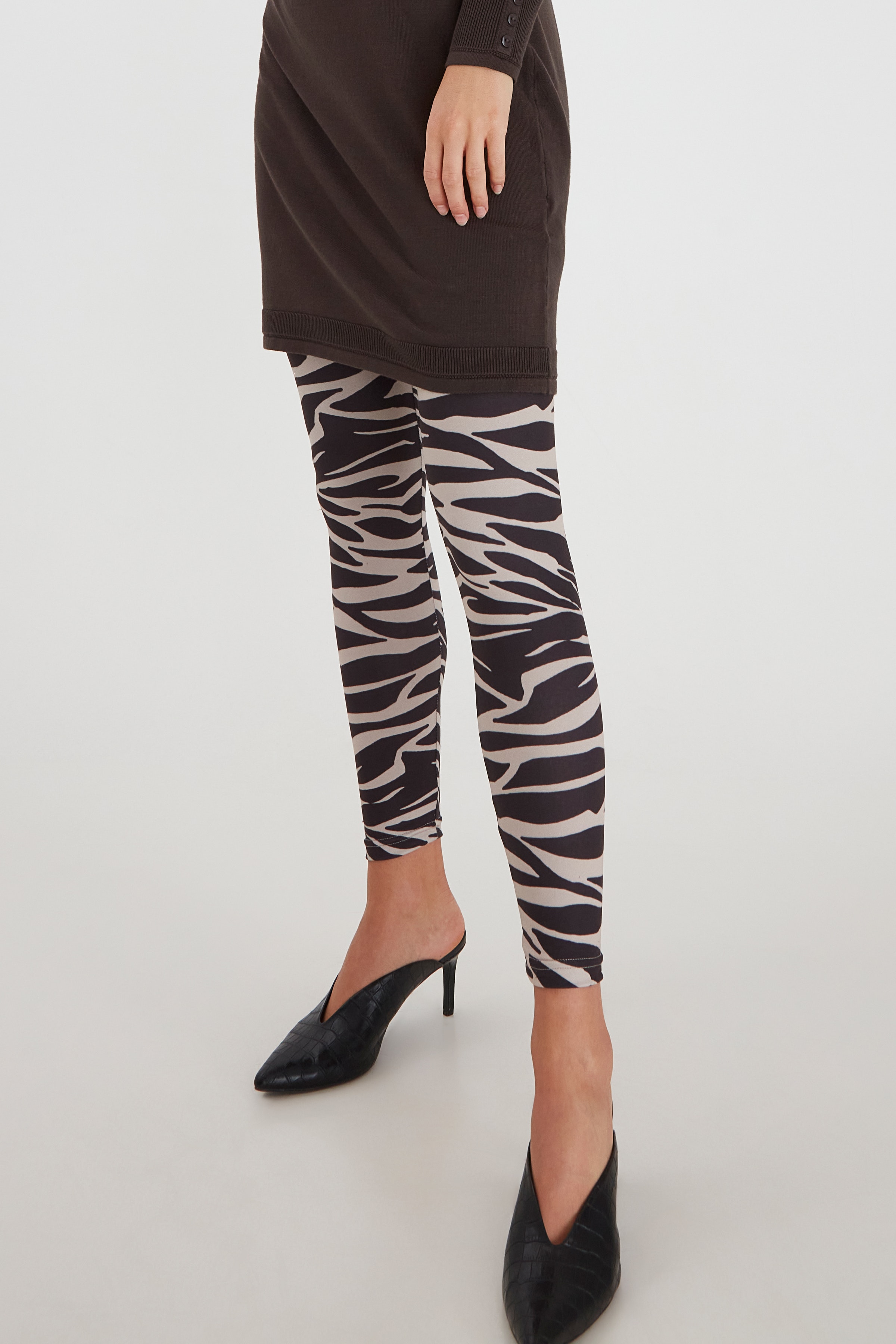 FRTELEGGING Leggings LOOKBOOK FRONT 20609315-200653