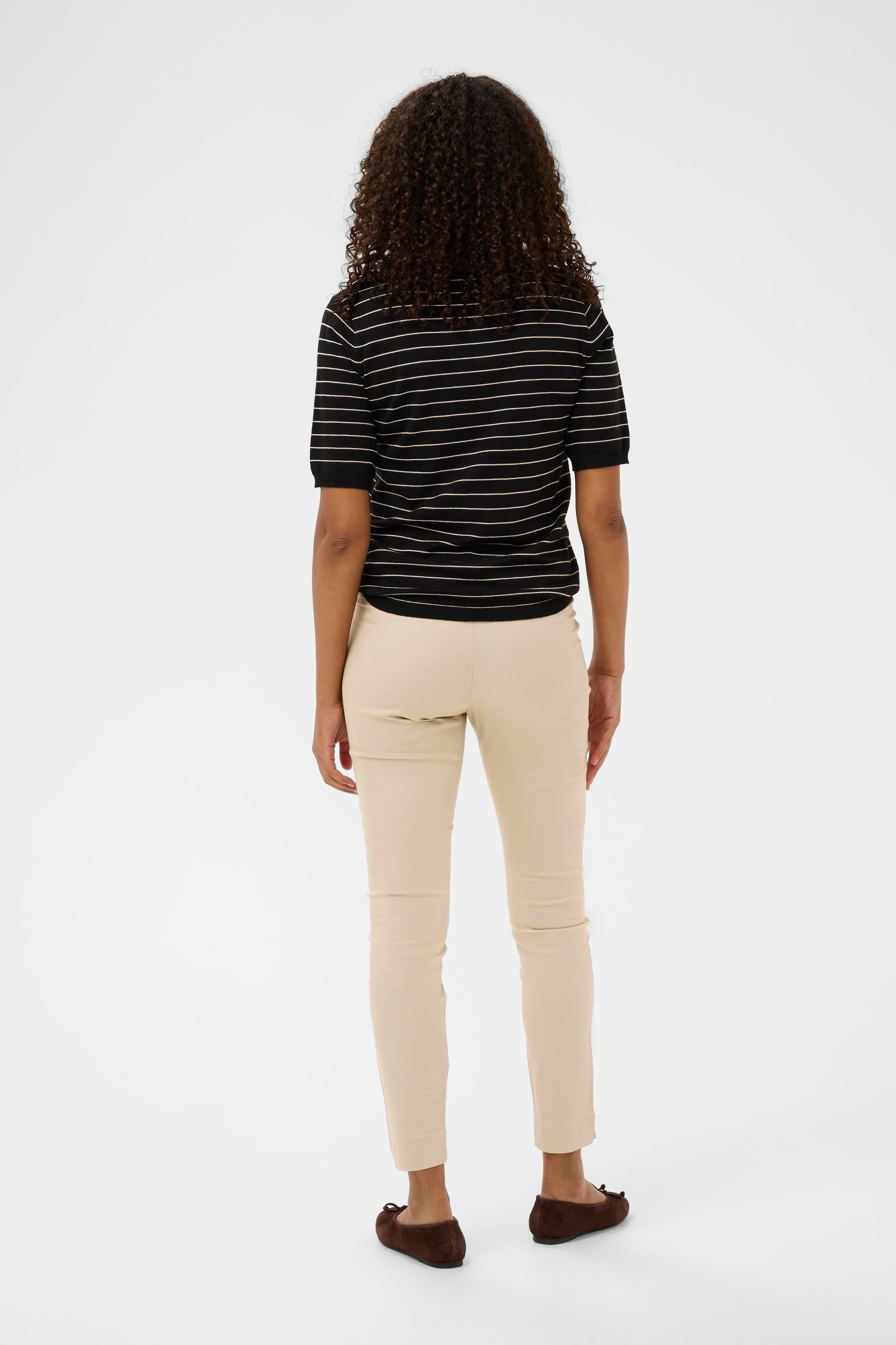 KAlea Hose LOOKBOOK FRONT 10505191-151305