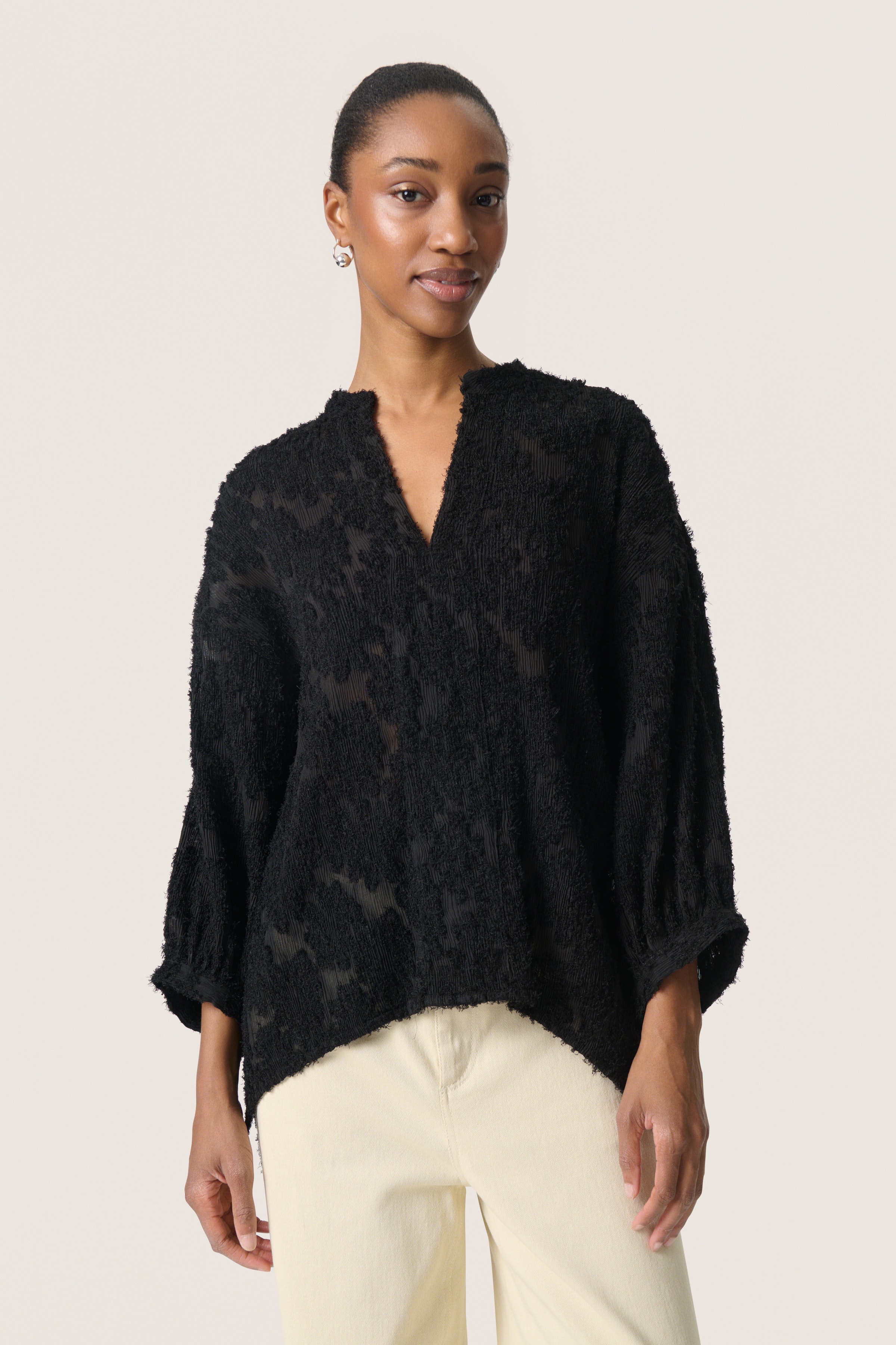 SLRaye Blouse LOOKBOOK FRONT 30408613-194008