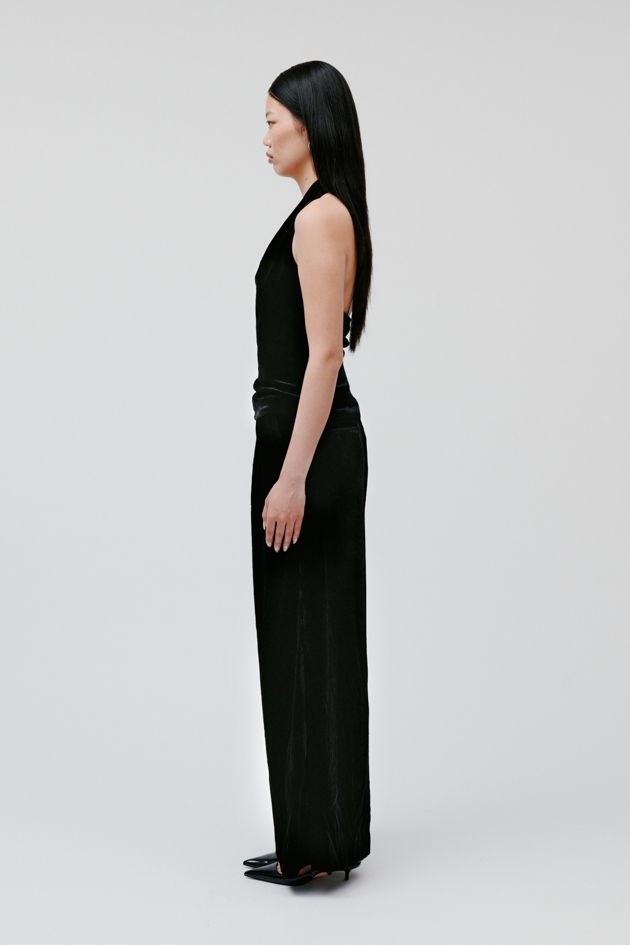 TANSY Top LOOKBOOK FRONT 30600739-BK999