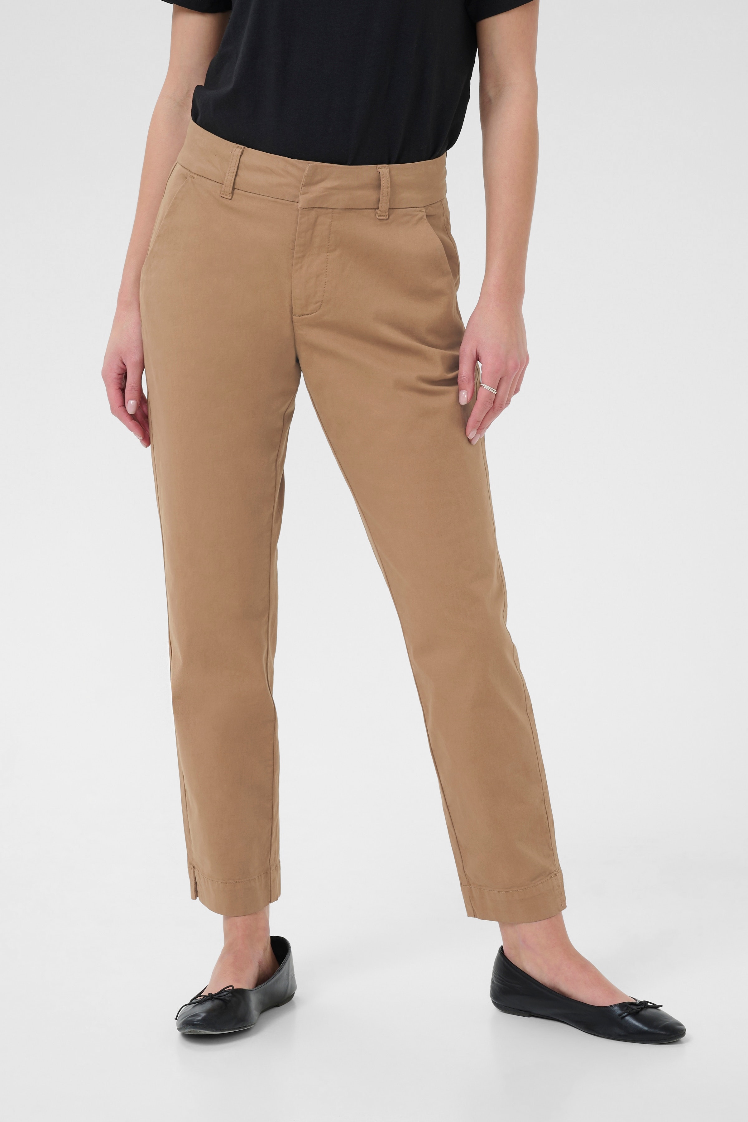 KAmette Byxor LOOKBOOK FRONT 10506121-181029