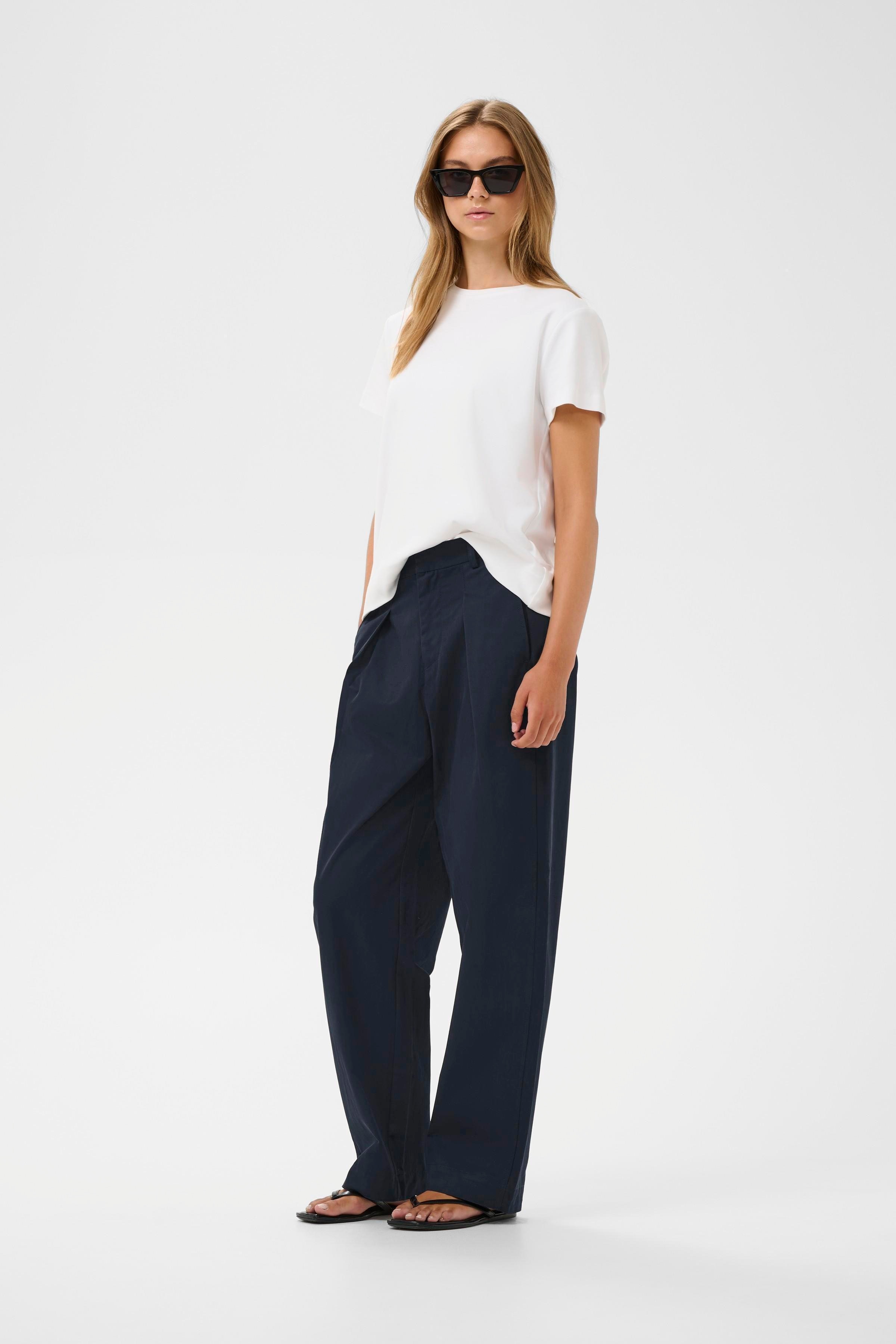 TinikkaIW Trousers LOOKBOOK FRONT 30111163-300005