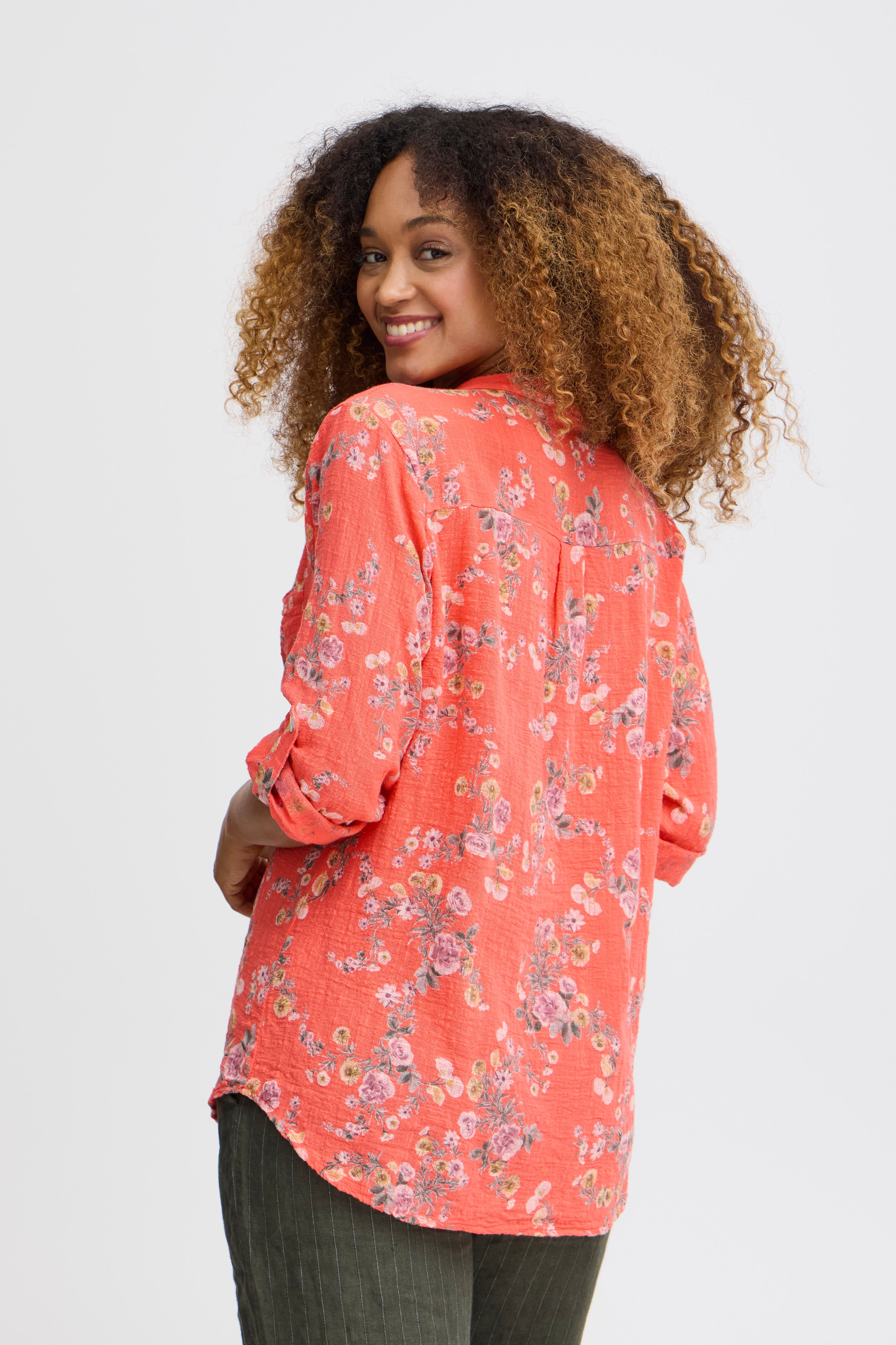 SBALEXA Bluse LOOKBOOK BACK 22100237-171643