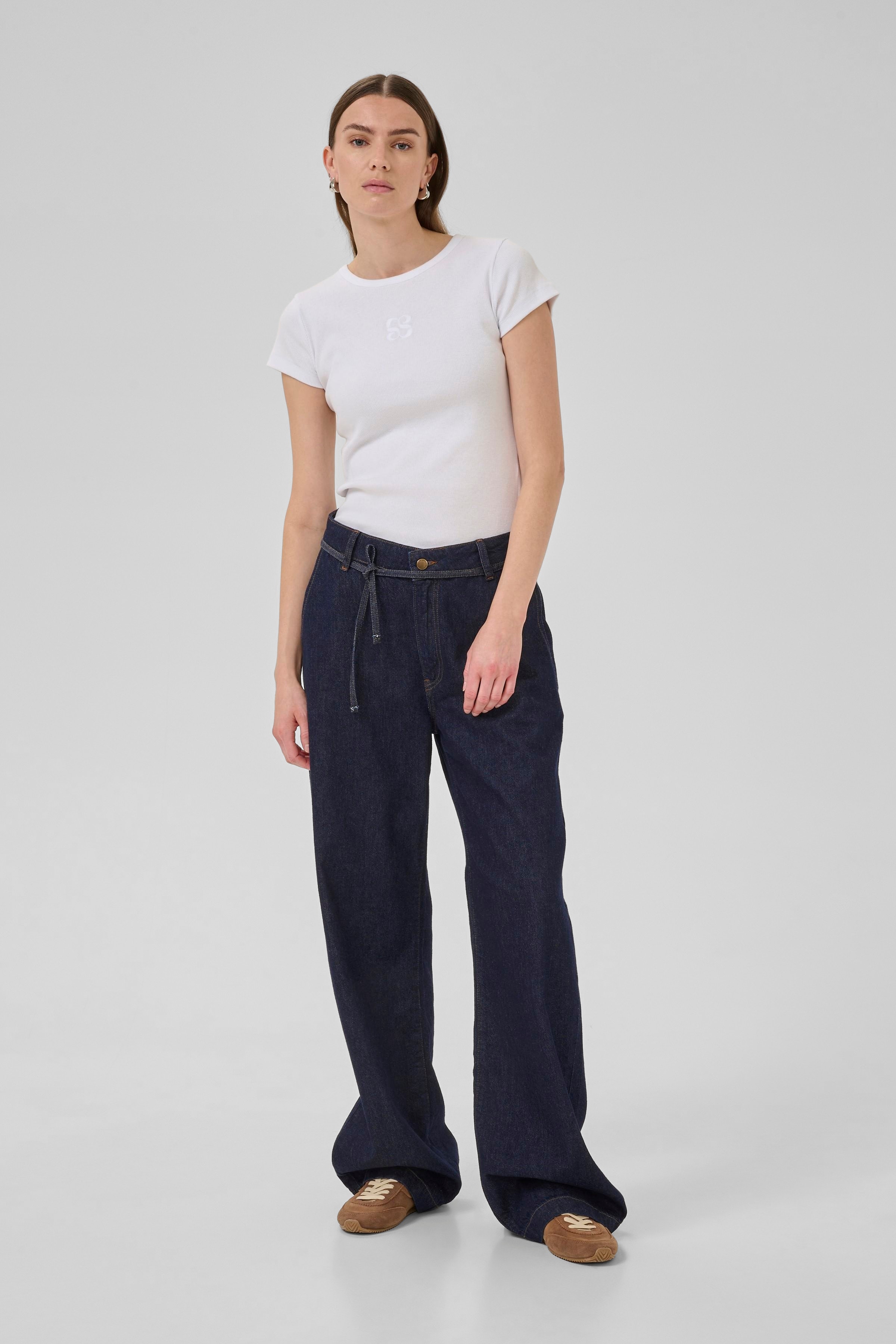 MWCleo Mid Wide LOOKBOOK FRONT 10705236-100067