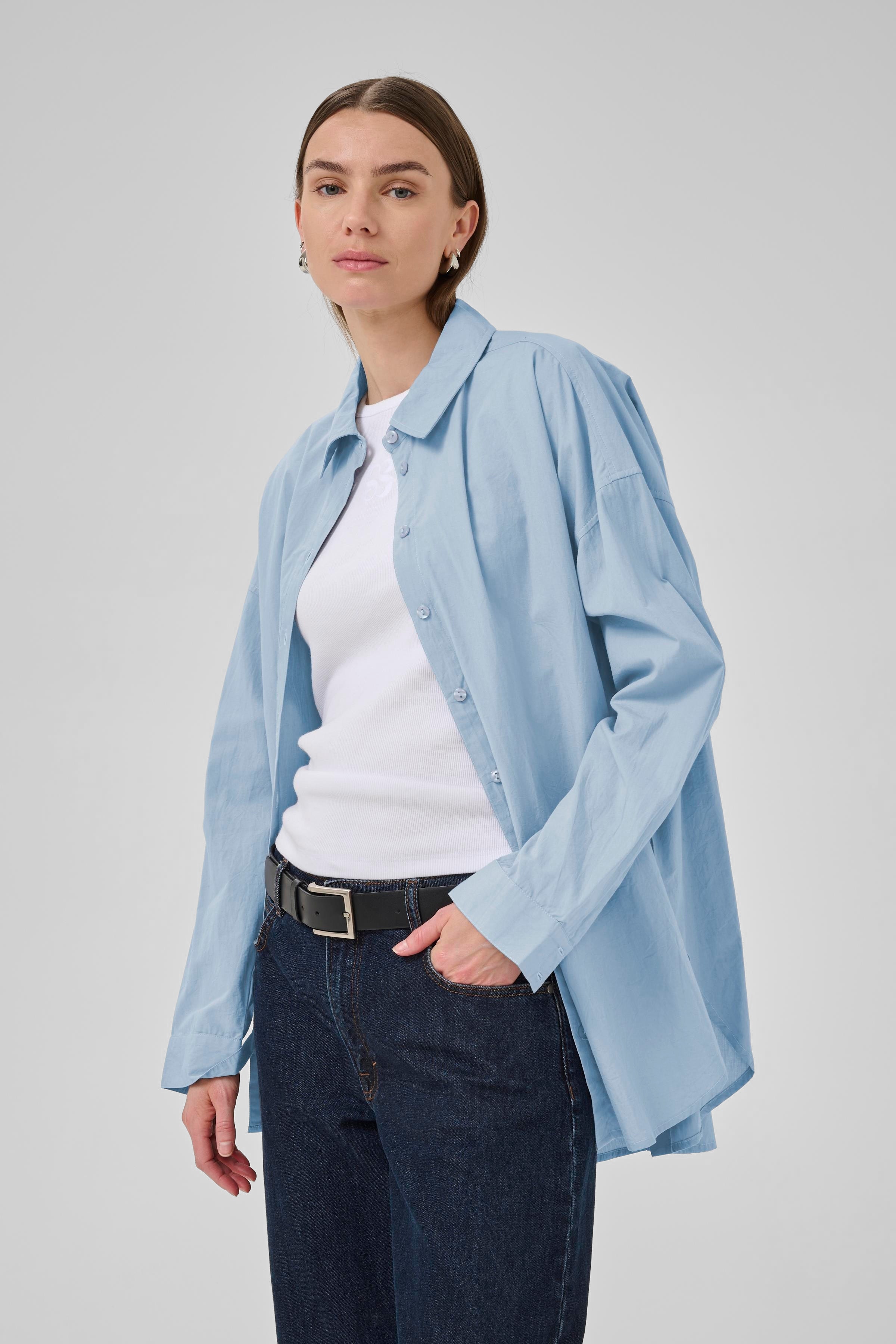 SunnaMW Boxy Overhemd LOOKBOOK FRONT 10705021-144206