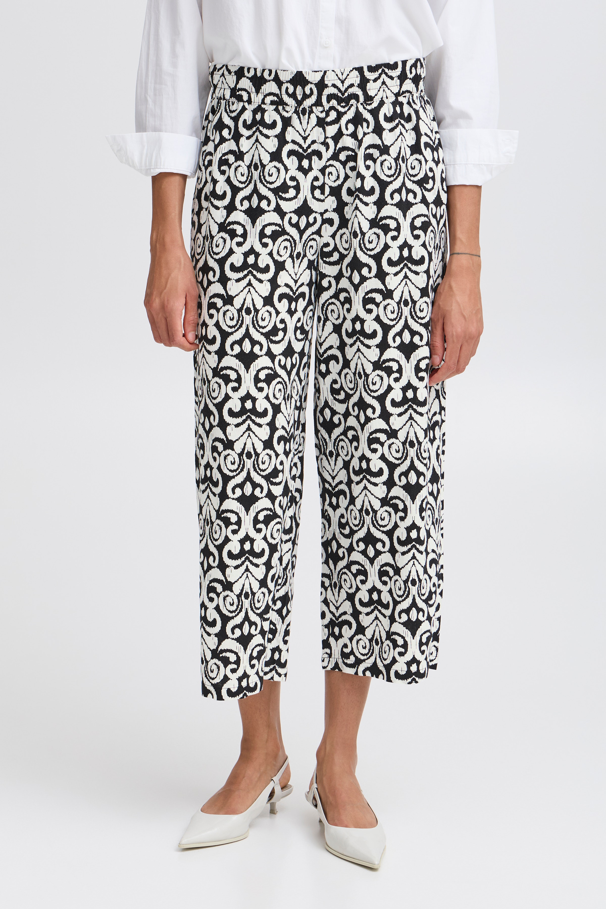 BYFALAKKA Trousers LOOKBOOK FRONT 20813083-204544