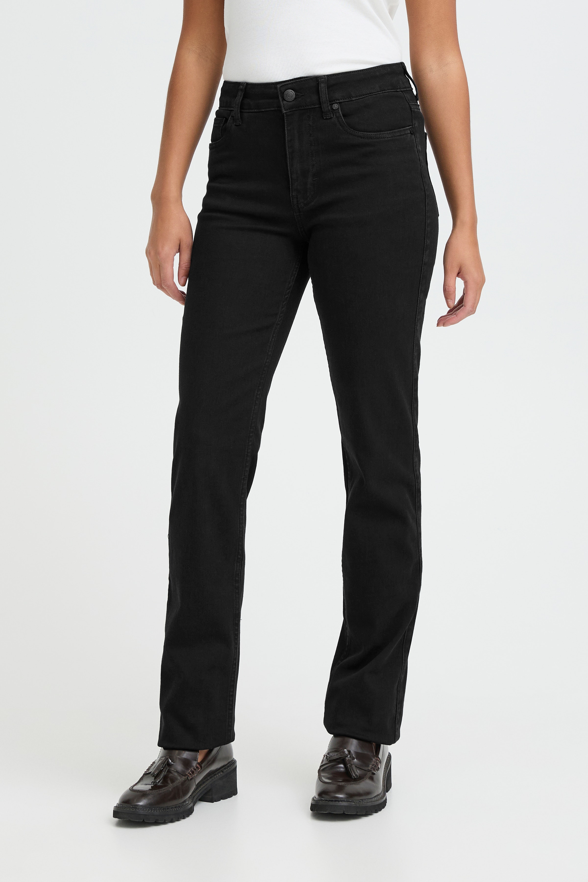 PZEMMA HW JEANS MEDIUM STRAIGHT LEG LOOKBOOK FRONT 50206336-200004