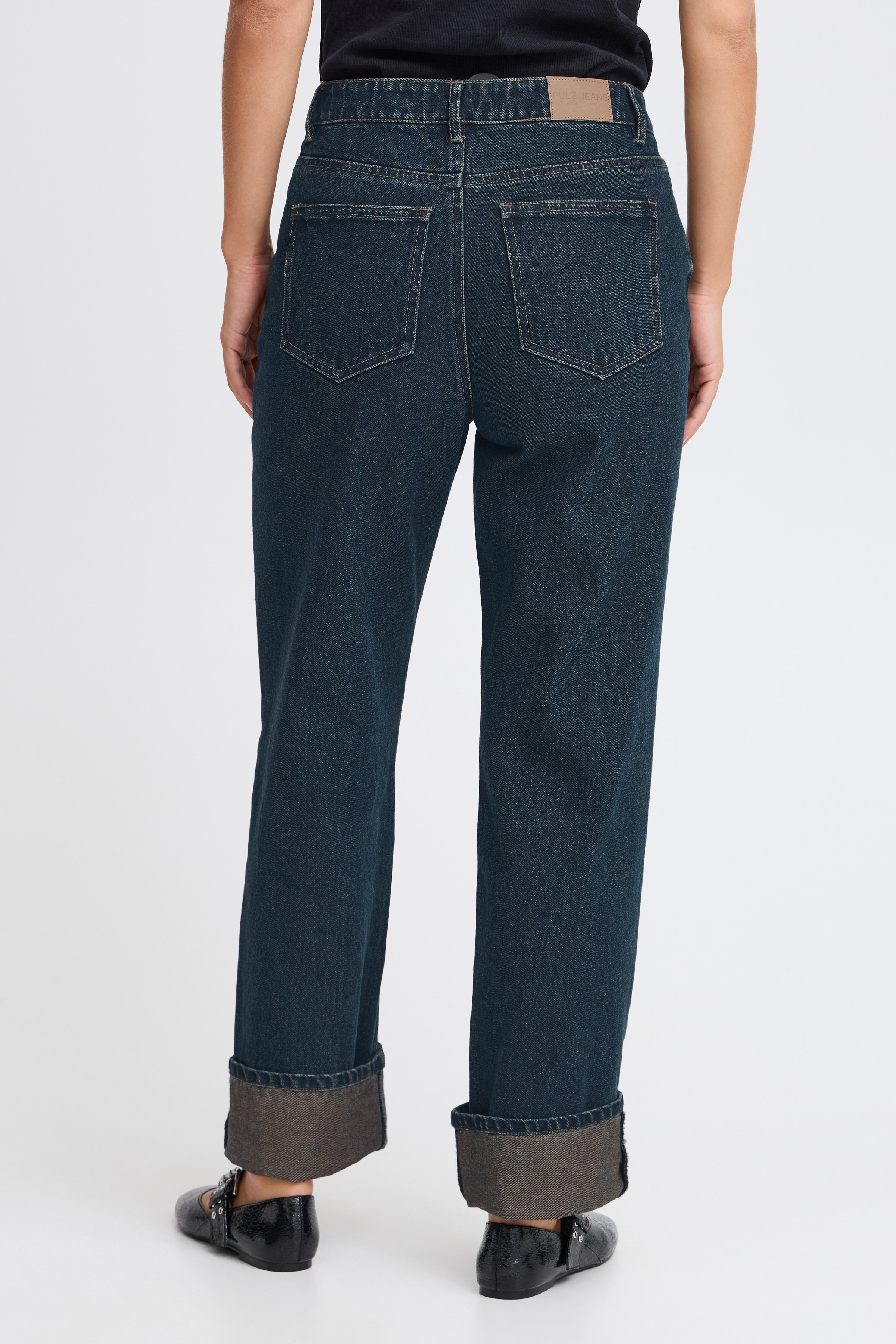 PZRINA UHW Jeans Wide Leg Turn up Leg LOOKBOOK BACK 50208585-202124