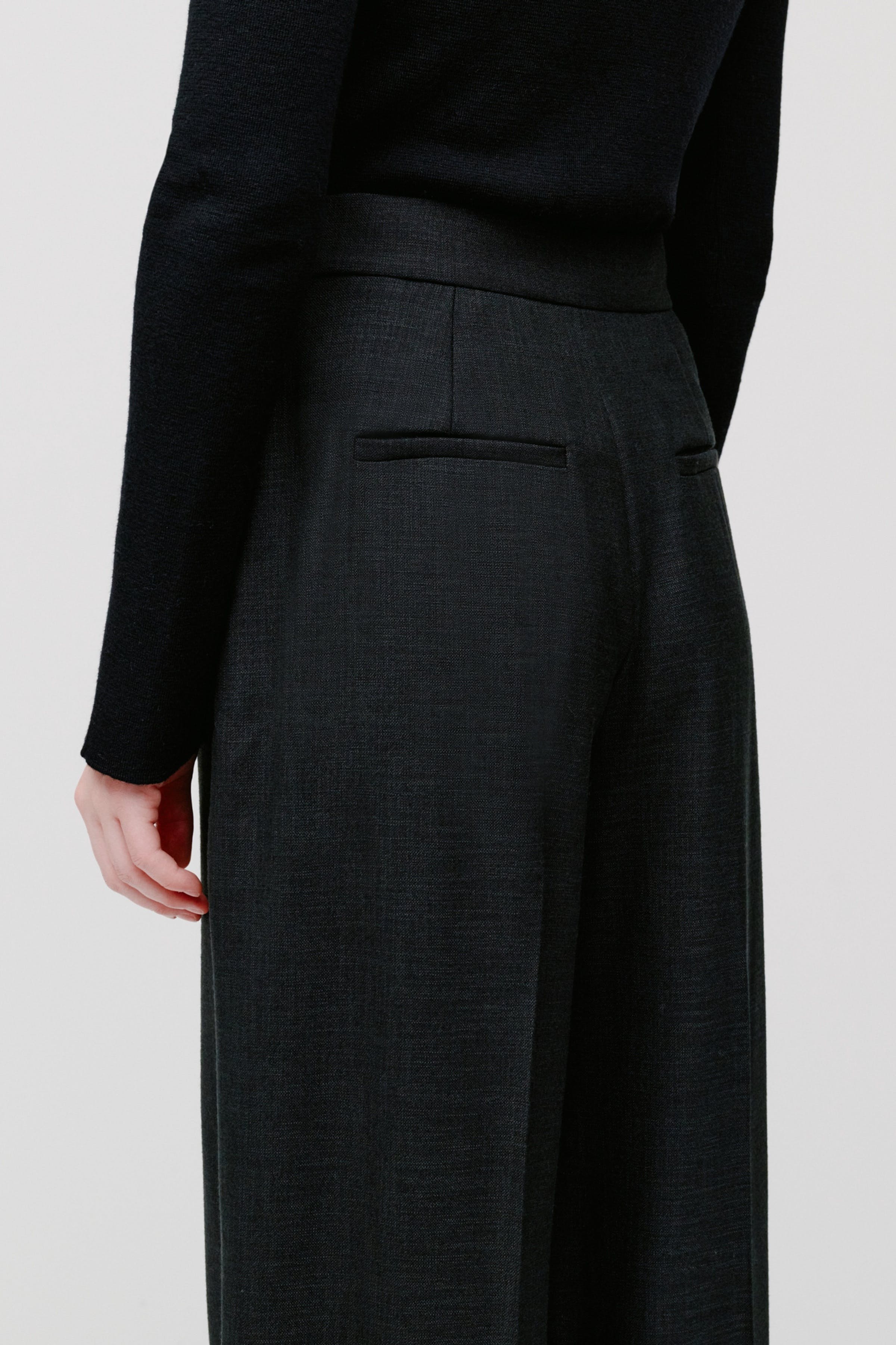 PHELINE Trousers LOOKBOOK DETAIL 30600730-BK999