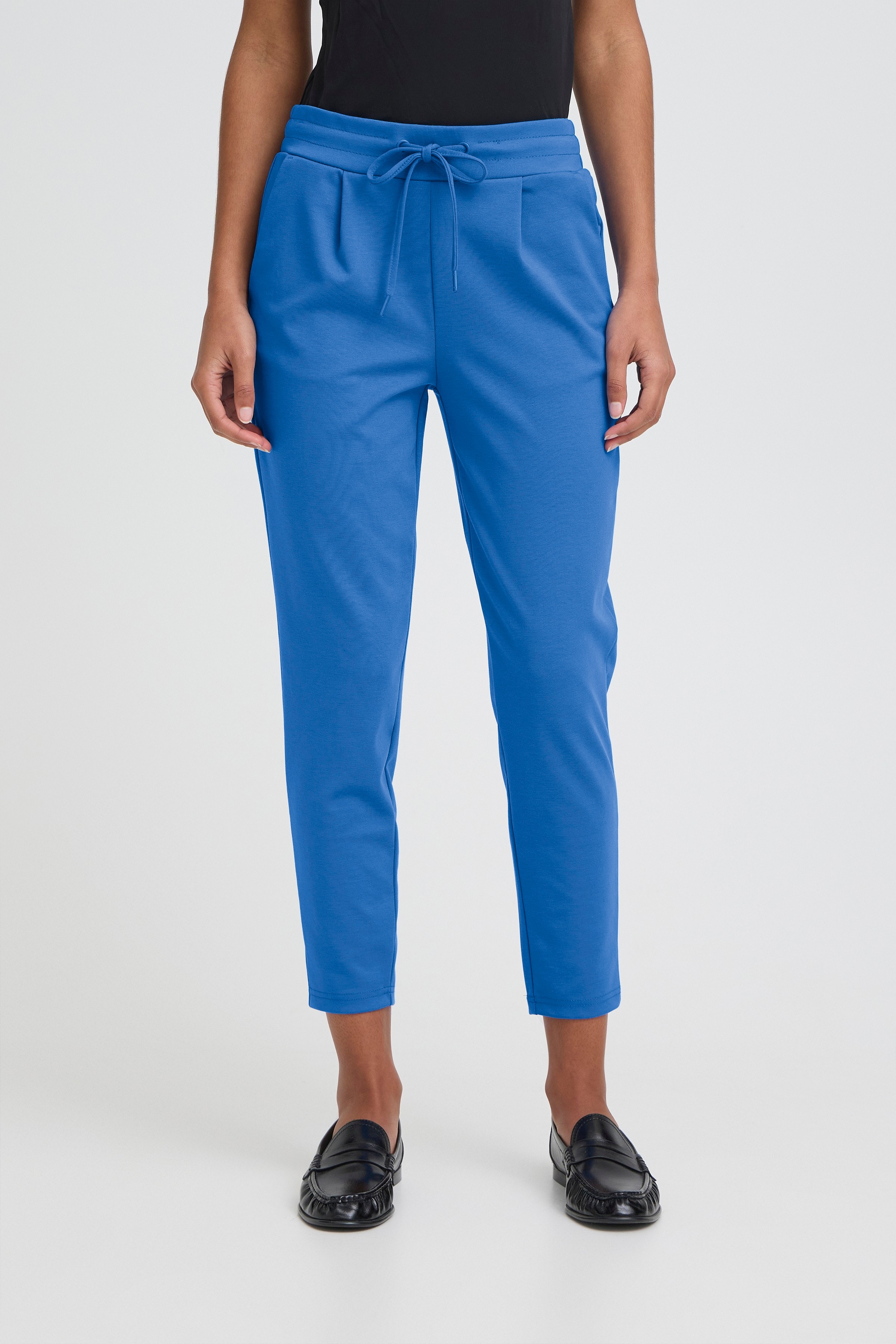 IHKATE Hose LOOKBOOK FRONT 20104757-184048