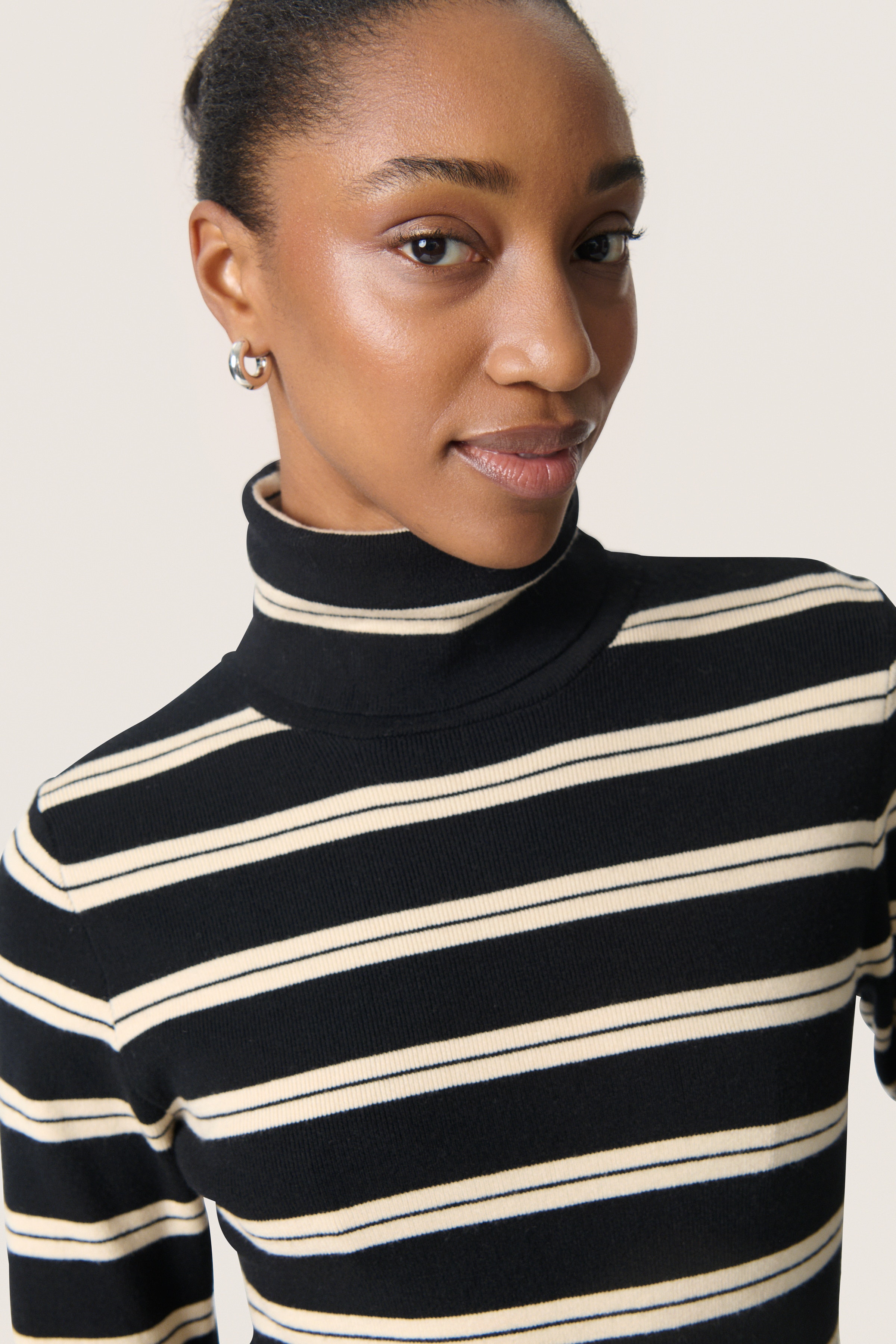 SLSpina Pullover LOOKBOOK DETAIL 30407690-304129
