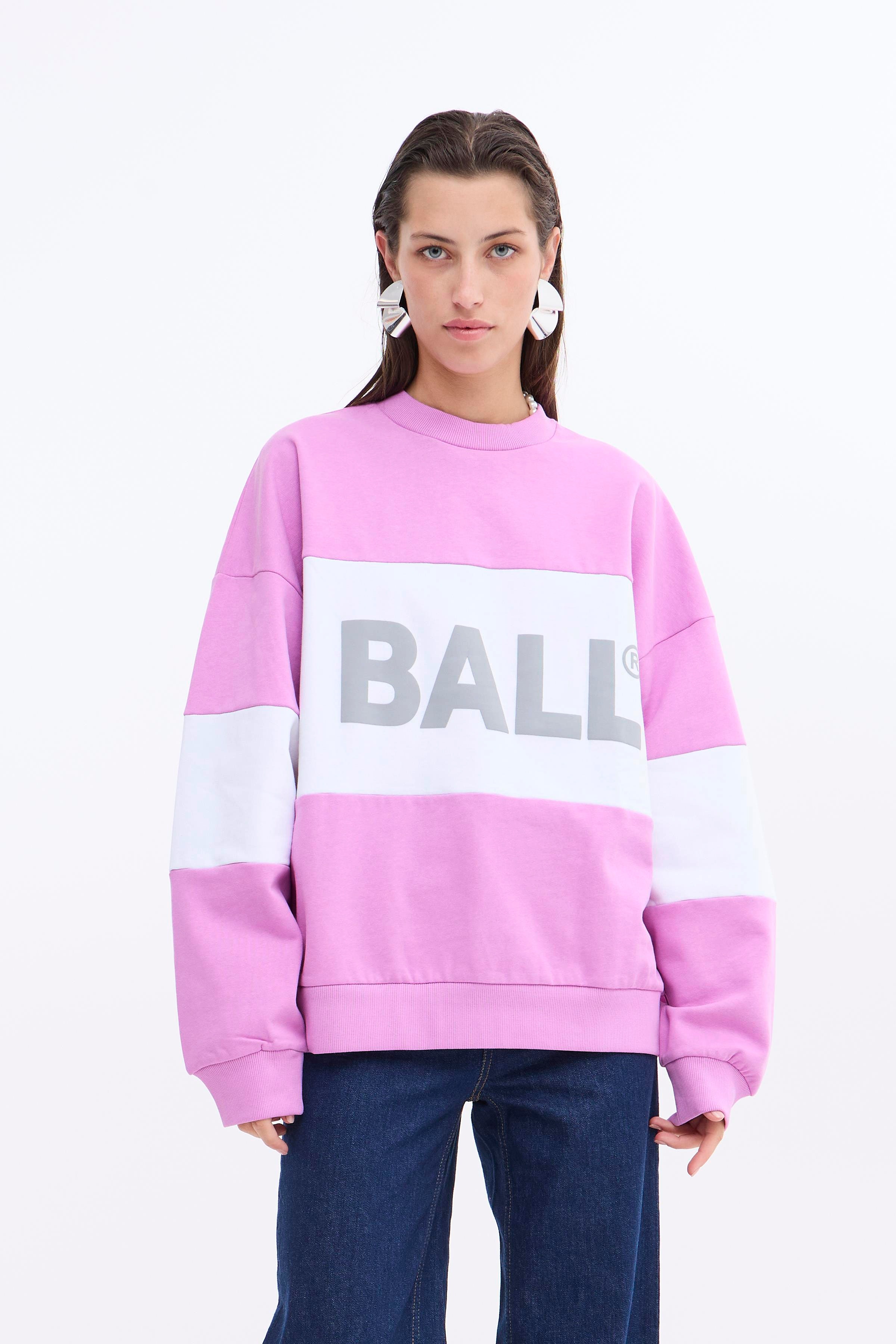 BALL LOGO CREW NECK LOOKBOOK FRONT 50405221-B1018