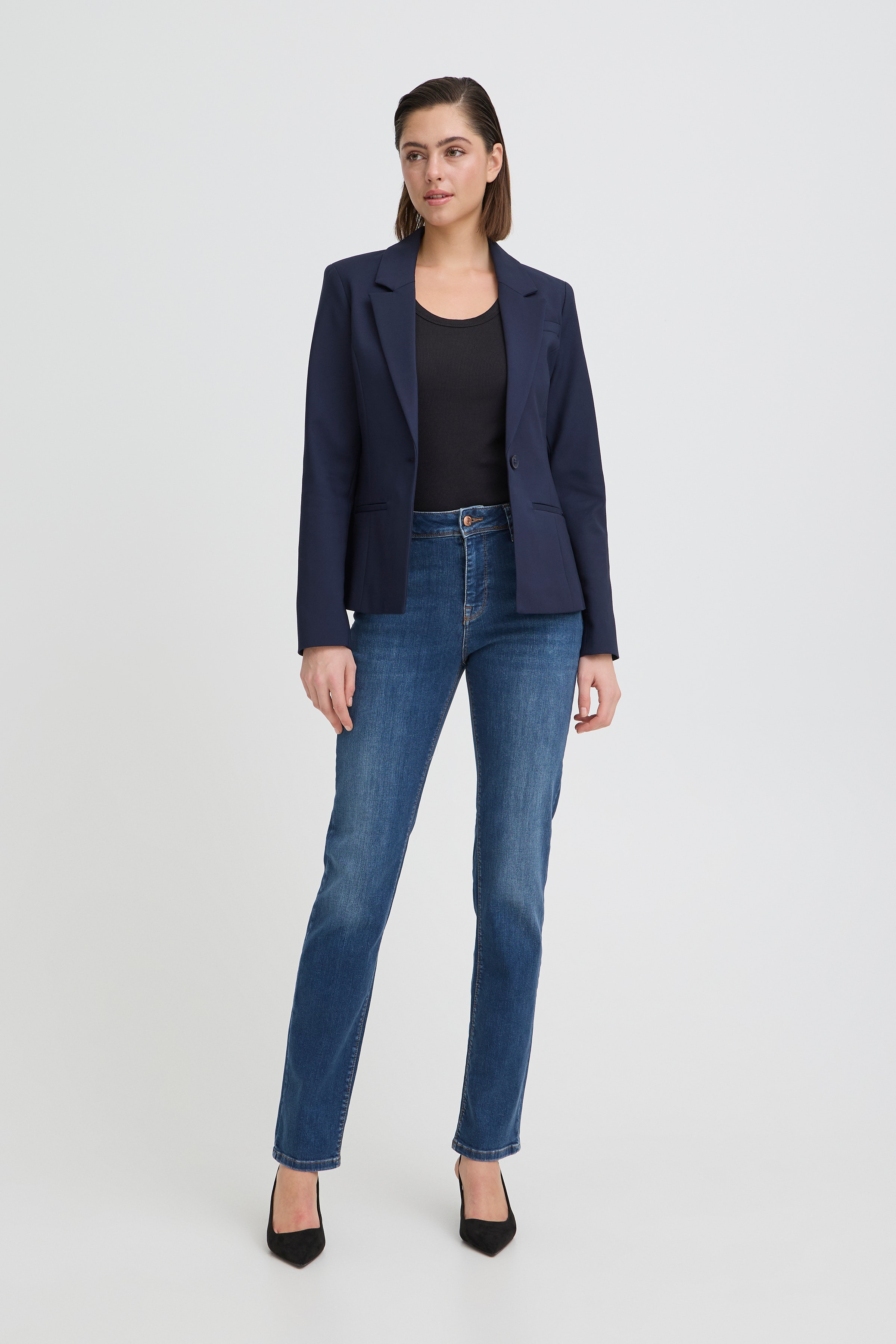 PZSANDRA Hw Jeans Straight Leg LOOKBOOK FRONT 50205860-200005