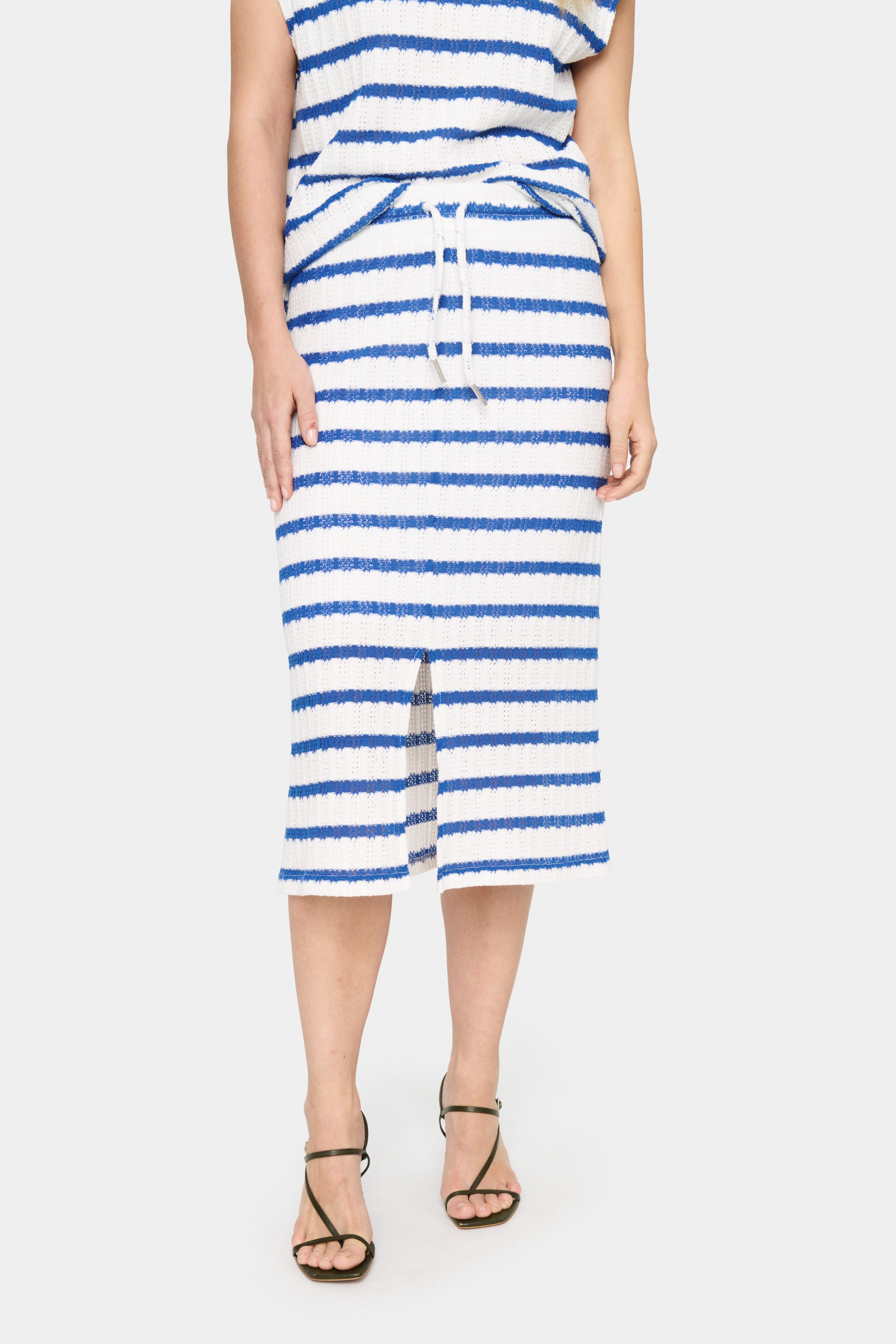 EsmereSZ Kjol LOOKBOOK FRONT 30513271-110605