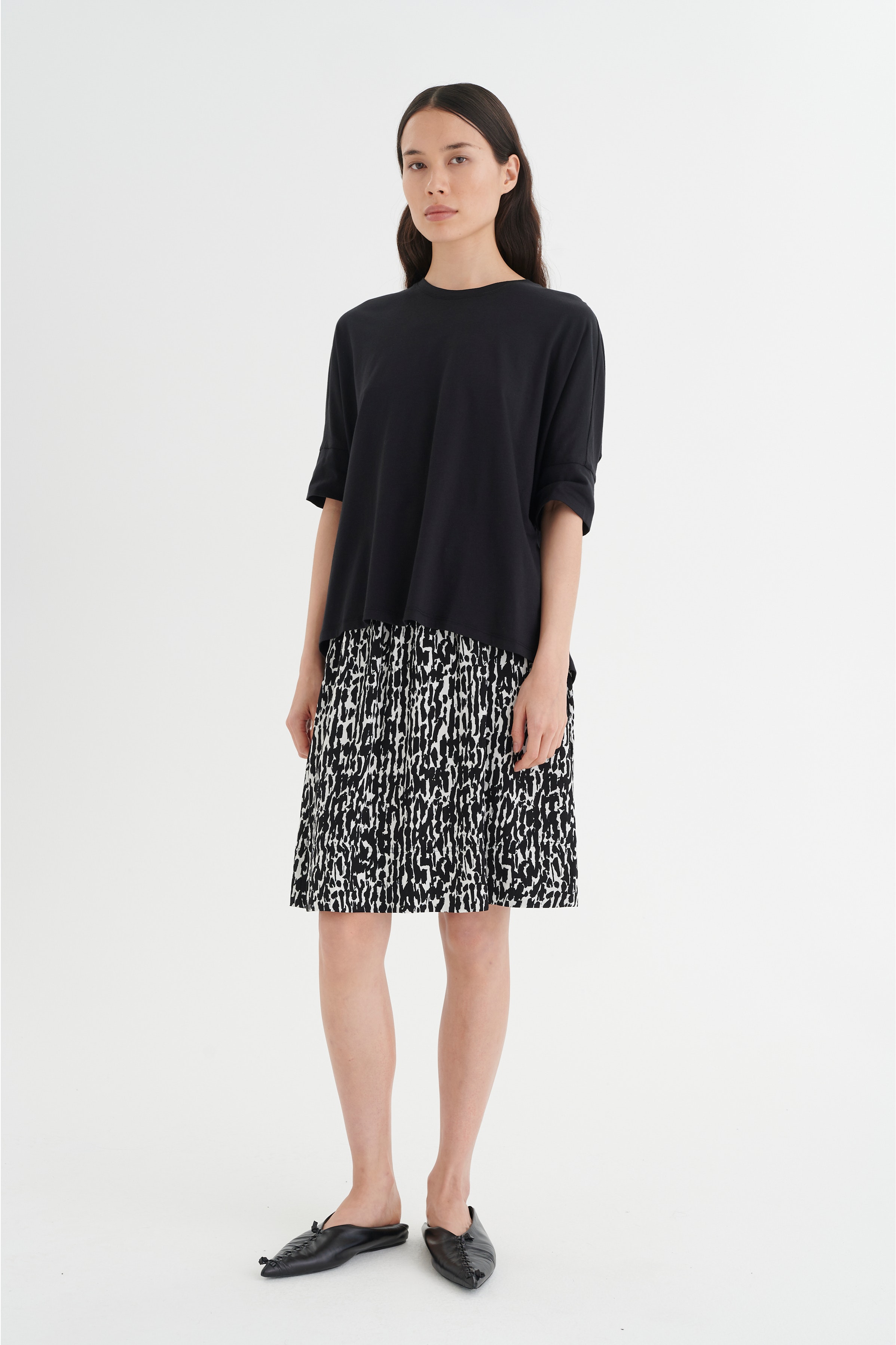 HuldaIW T-shirt LOOKBOOK FRONT 30106394-194008