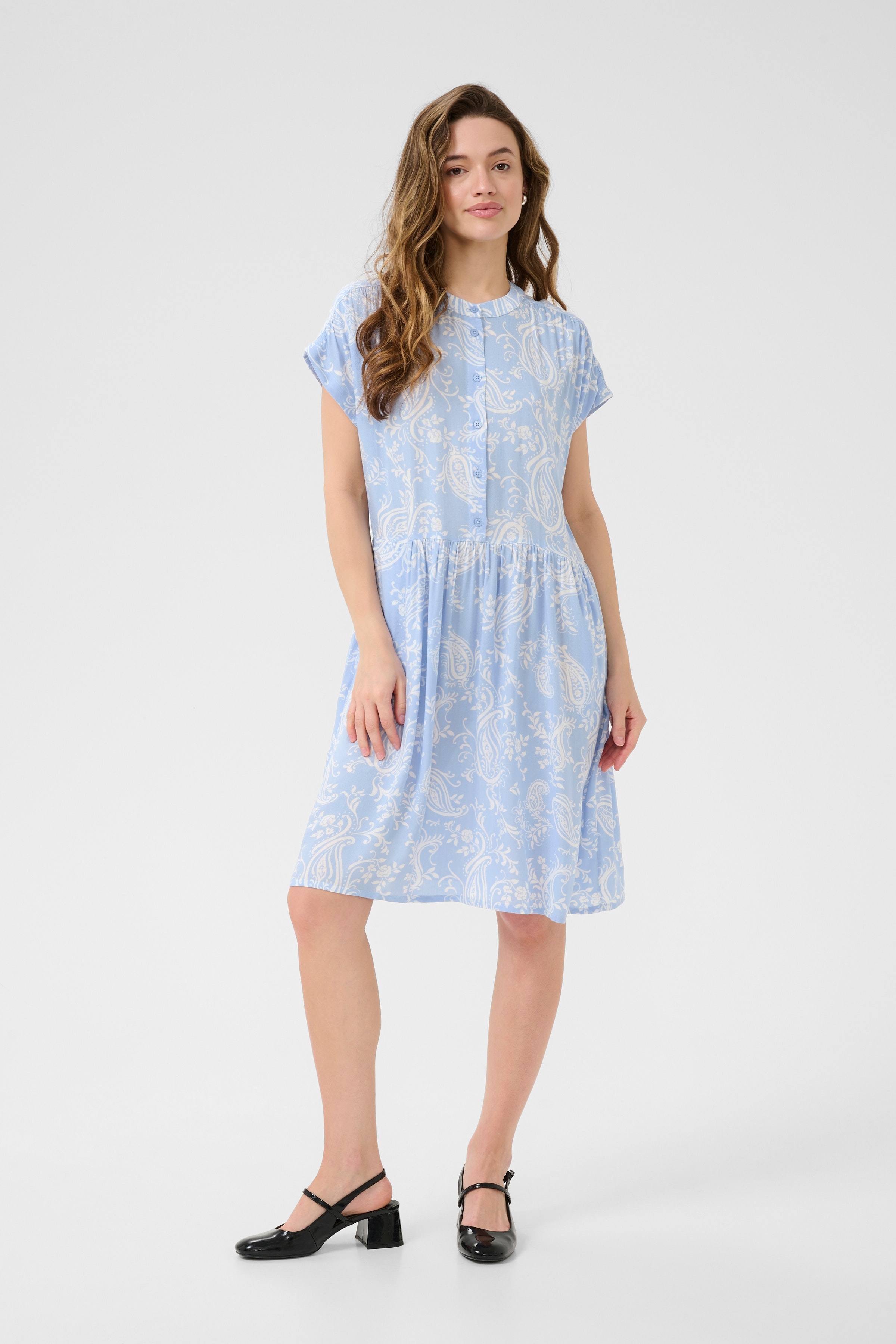 KAbeathe Kleid LOOKBOOK FRONT 10510318-107907