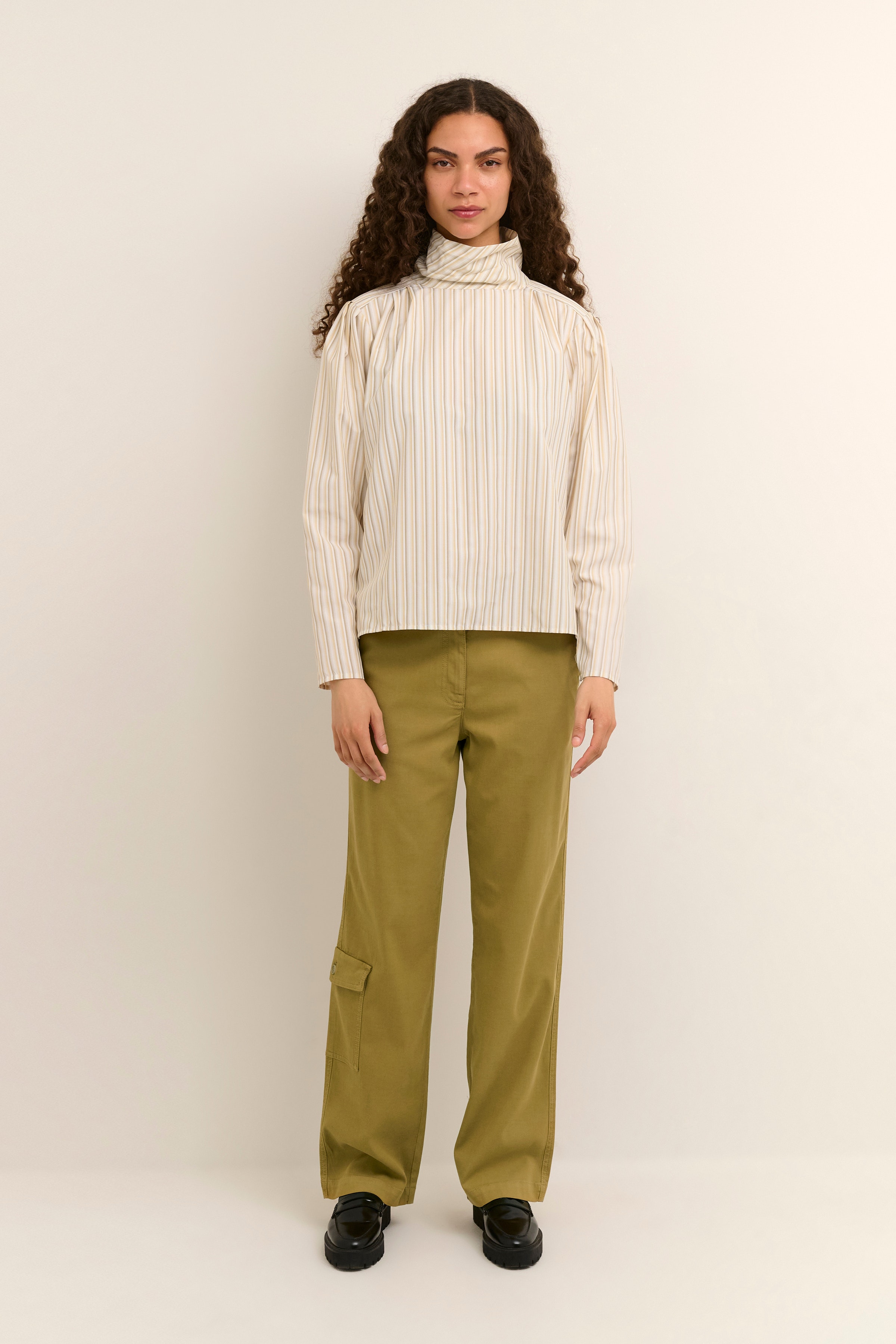 GrapeKB Trousers LOOKBOOK FRONT 10104201-171028