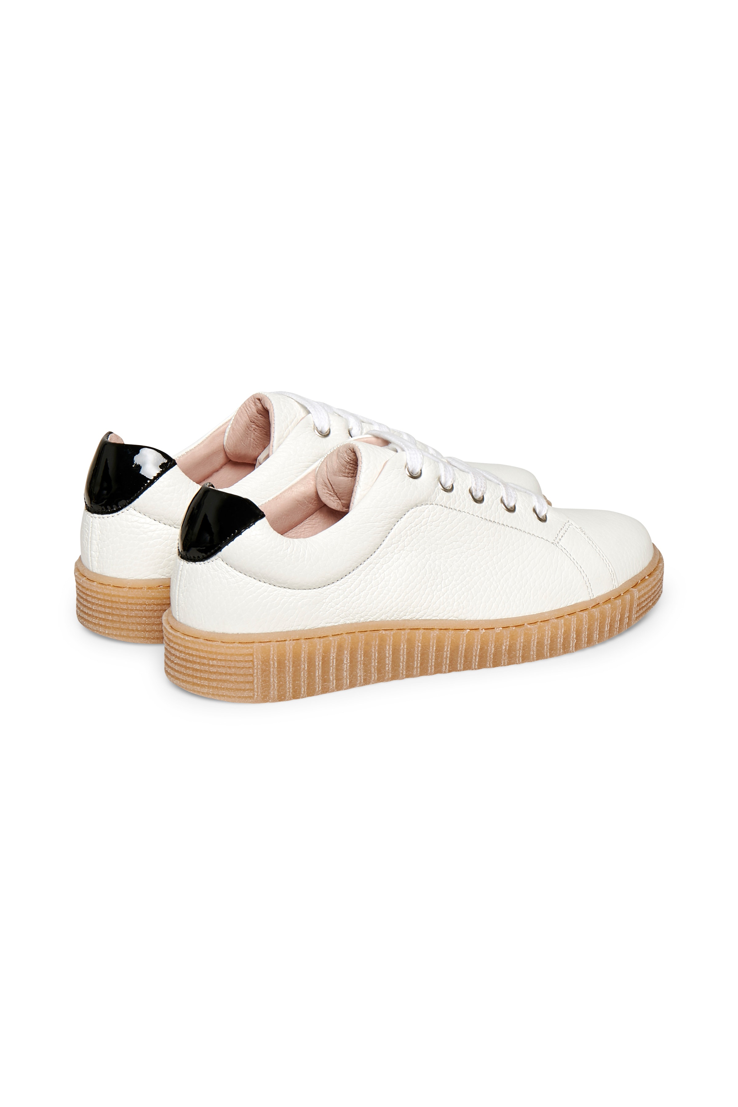 Schuh LOOKBOOK FRONT 30103572-10090