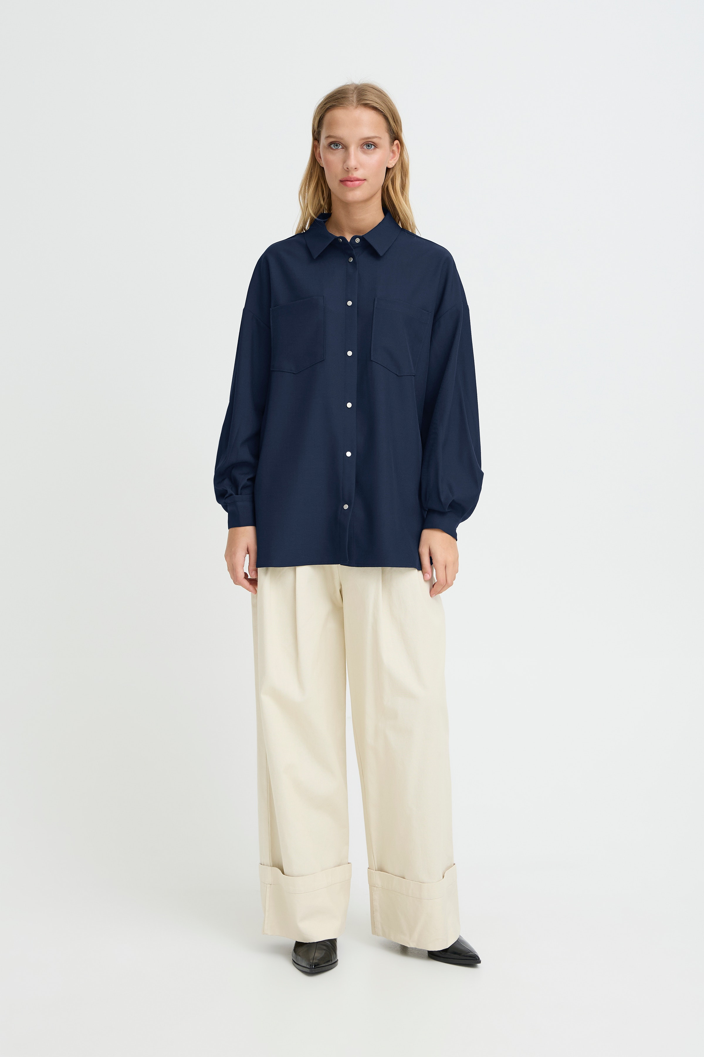 IHERINA Shirt LOOKBOOK FRONT 20125030-194013