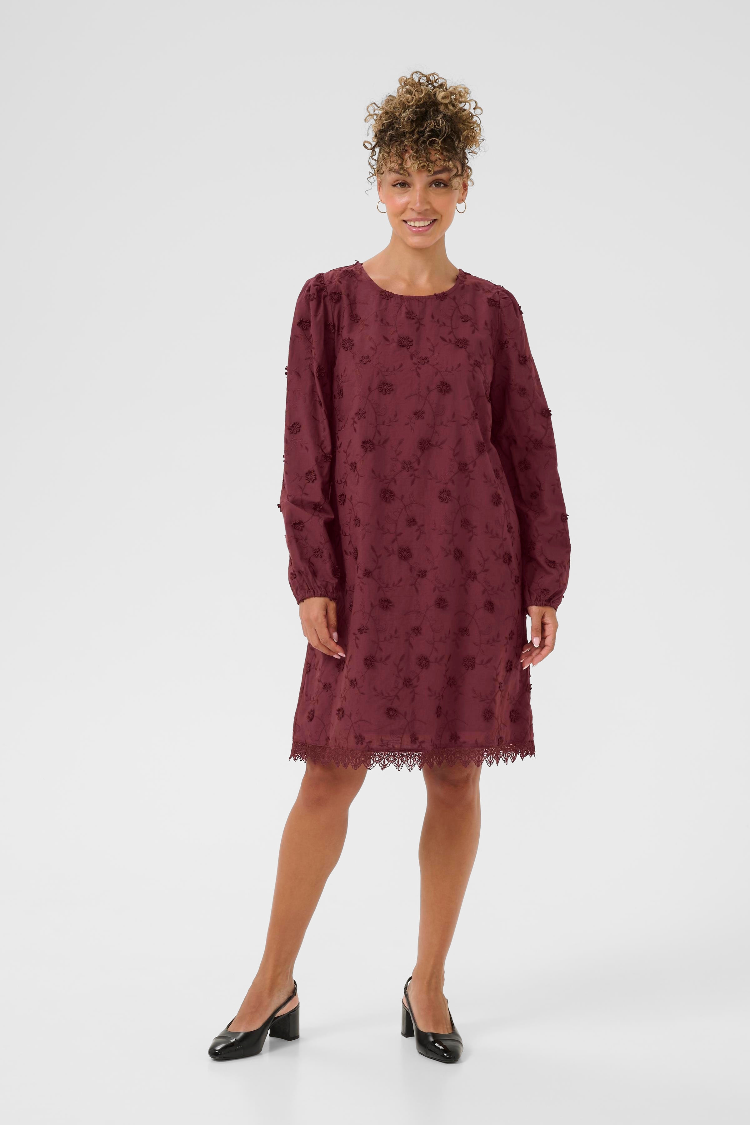 CROlivia Kleid LOOKBOOK FRONT 10614726-191522