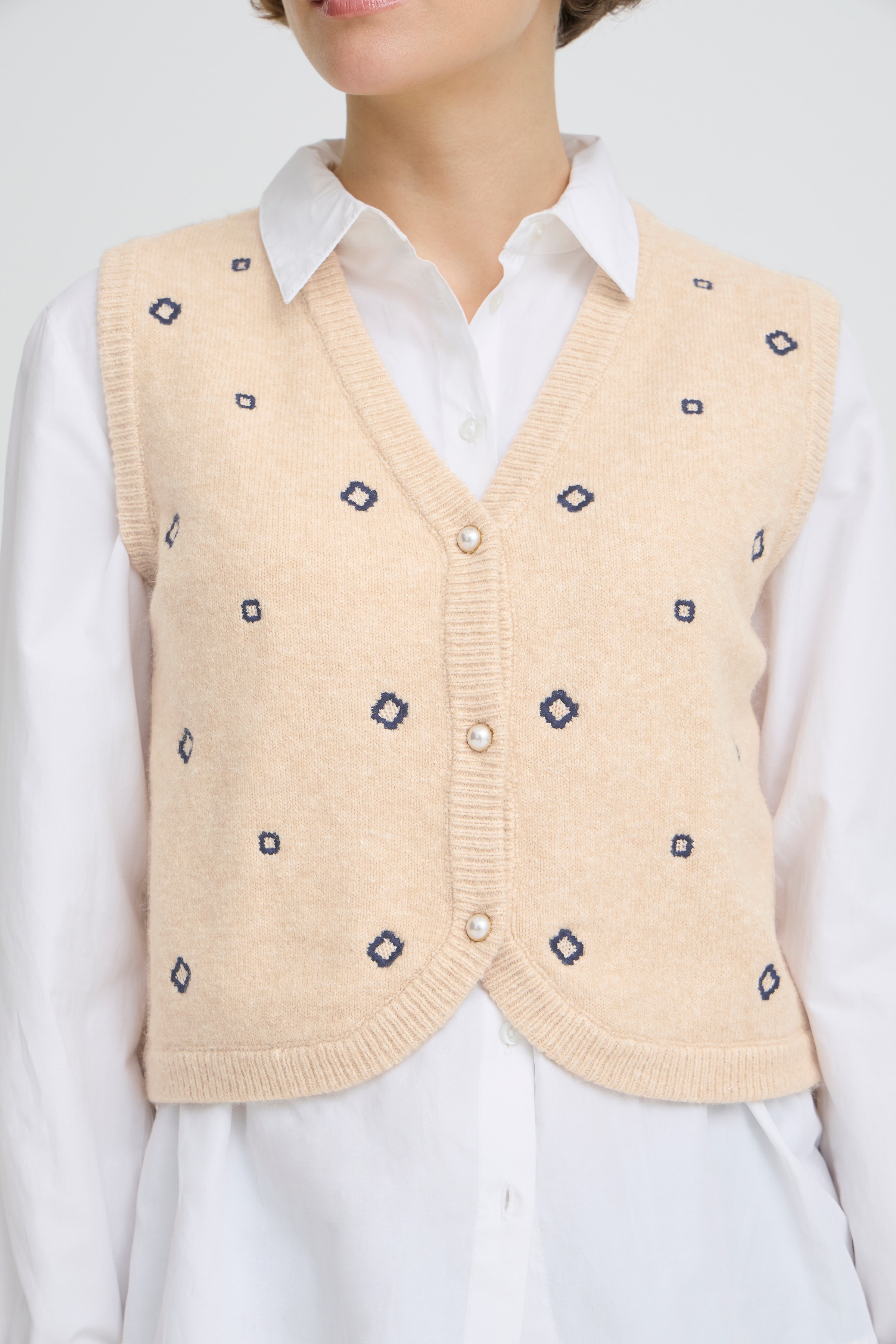 BYNADIKA Weste LOOKBOOK DETAIL 20818487-900003889