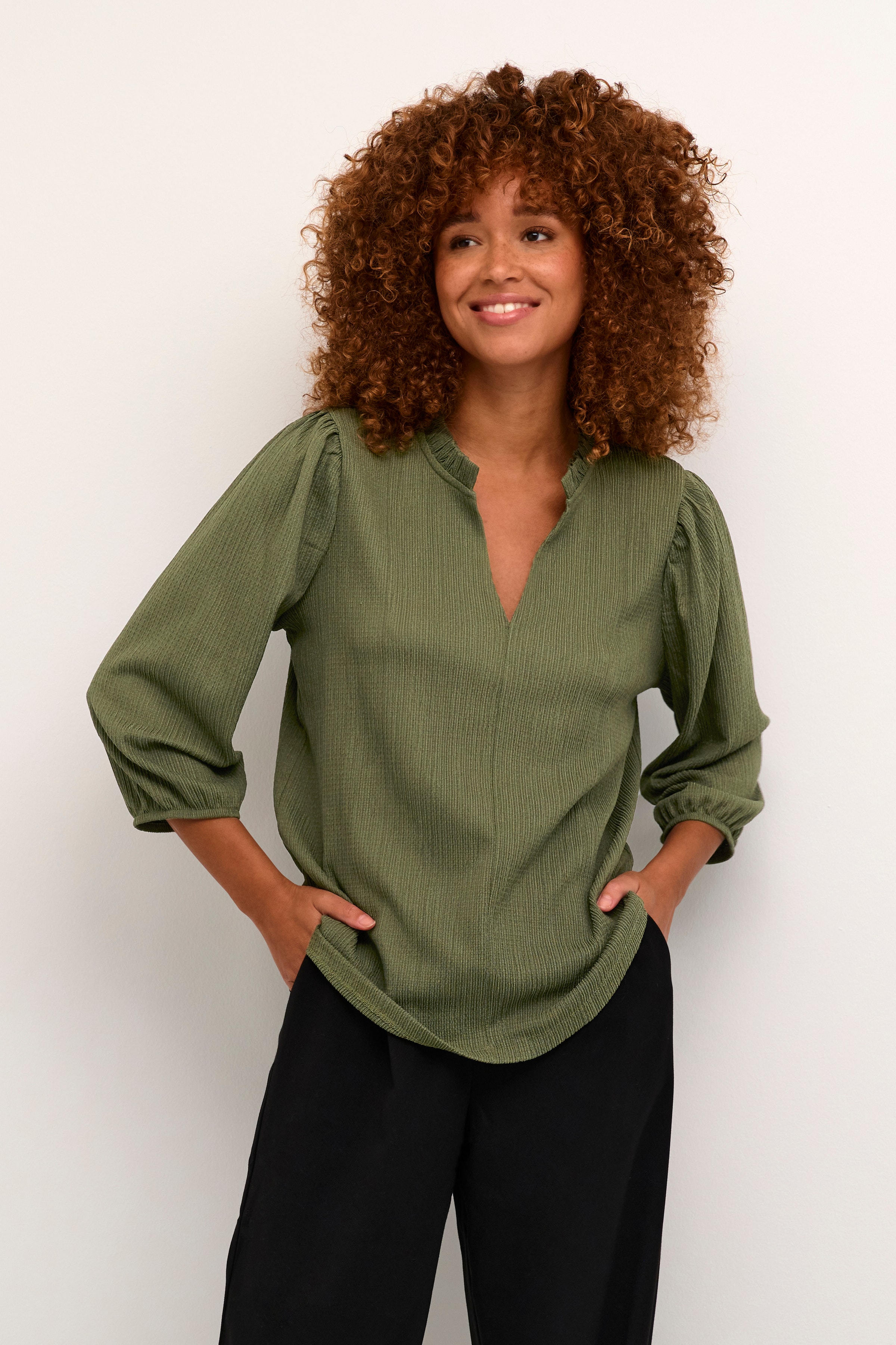 KAkatrine Blouse LOOKBOOK FRONT 10508859-190511