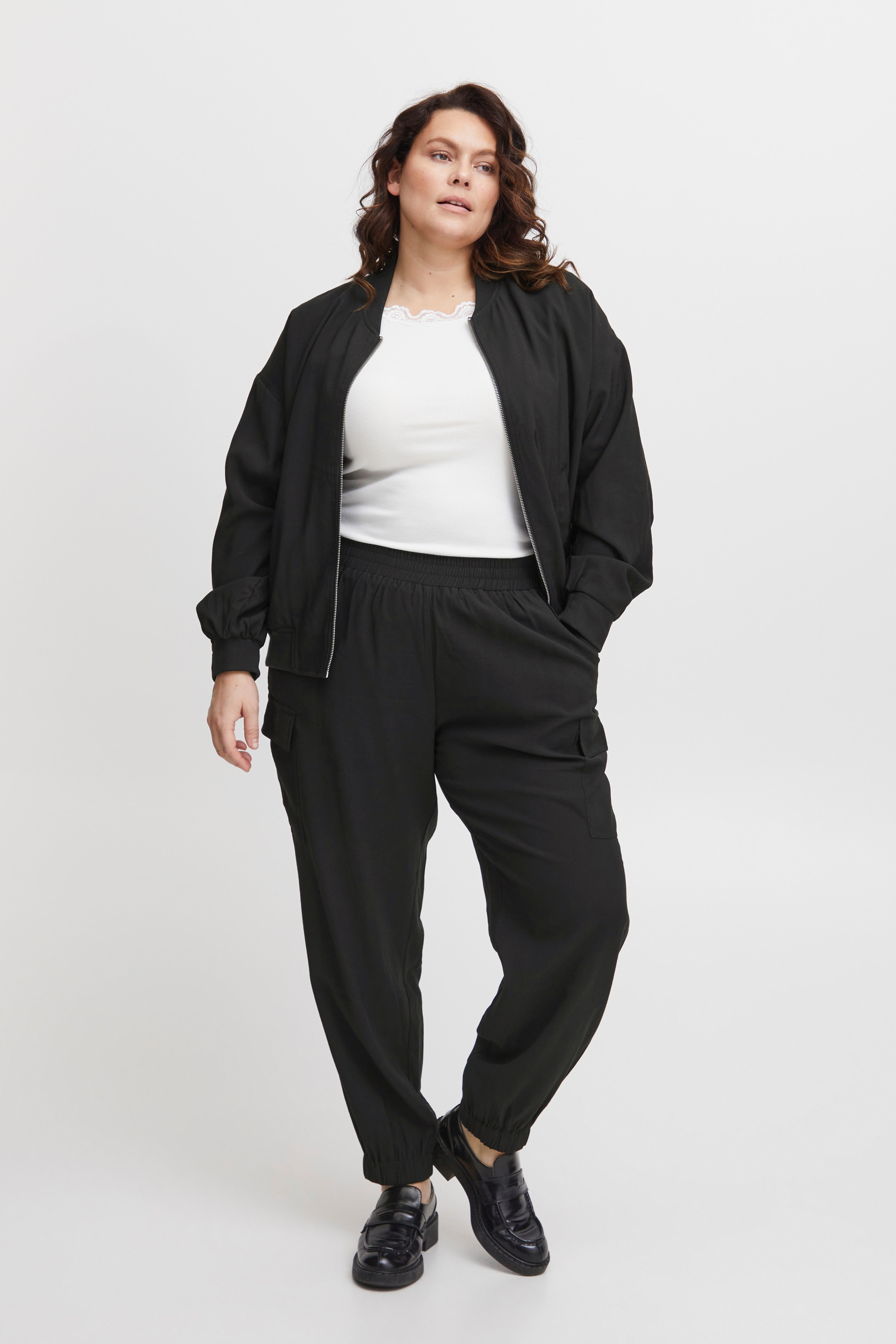 Casual byxor LOOKBOOK FRONT 20612642-200113
