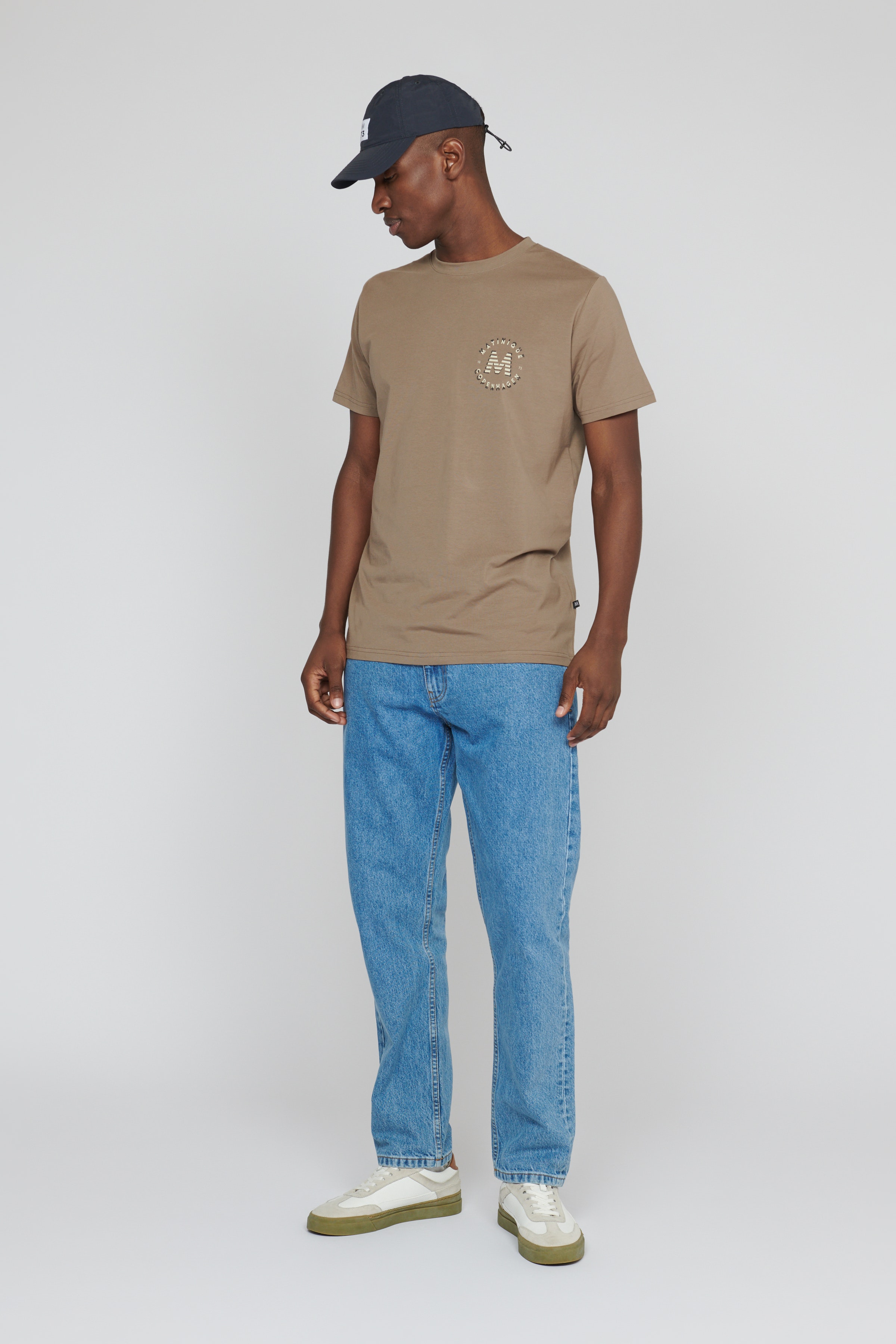 MAjeramy T-shirt LOCATION NONE 30207433-181112